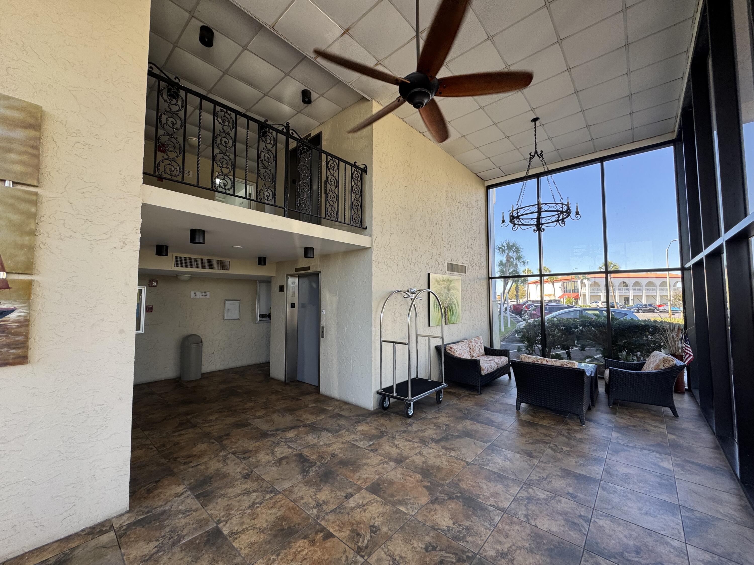 EL MATADOR CONDO - Residential