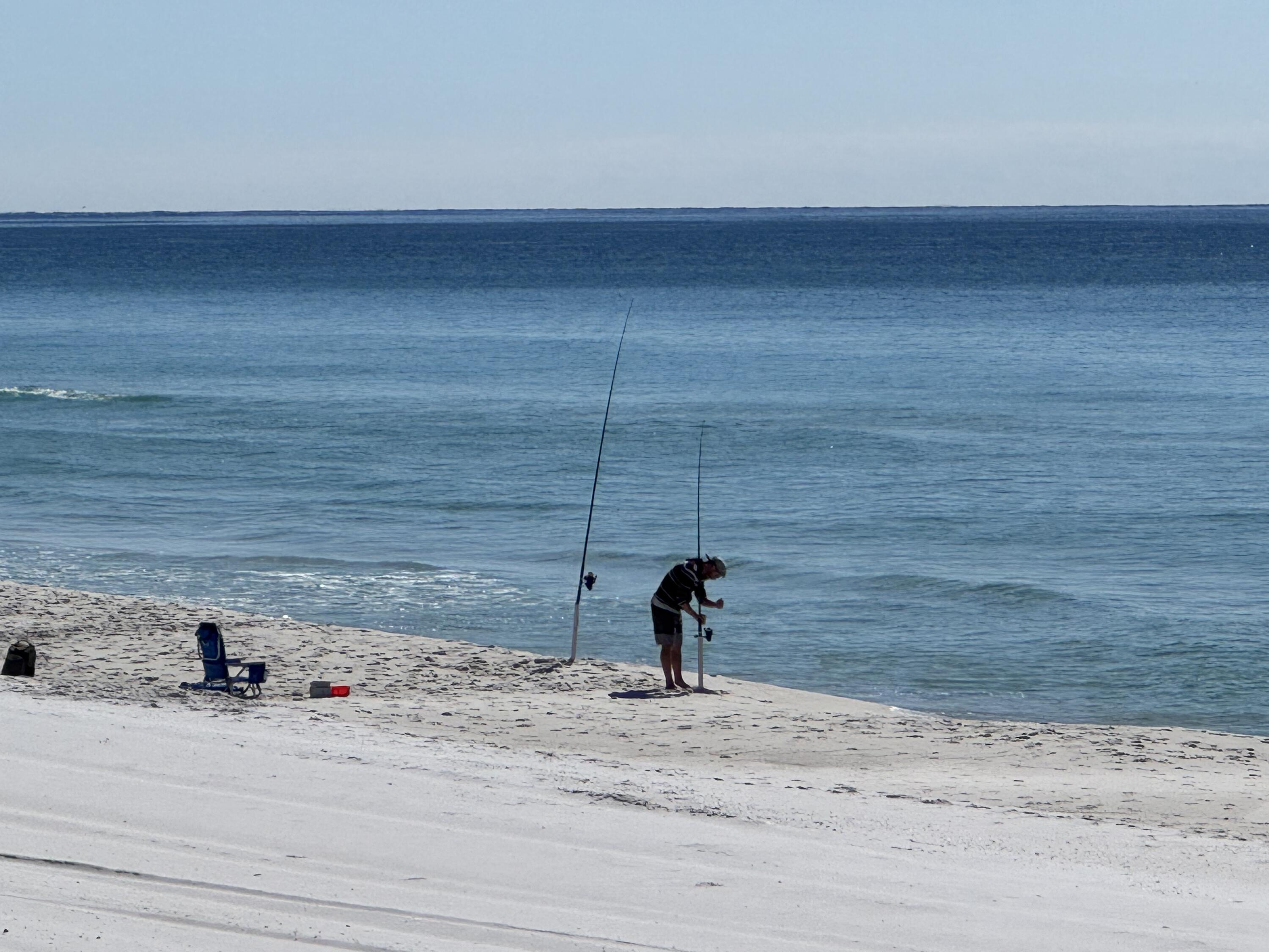 EL MATADOR CONDO - Residential