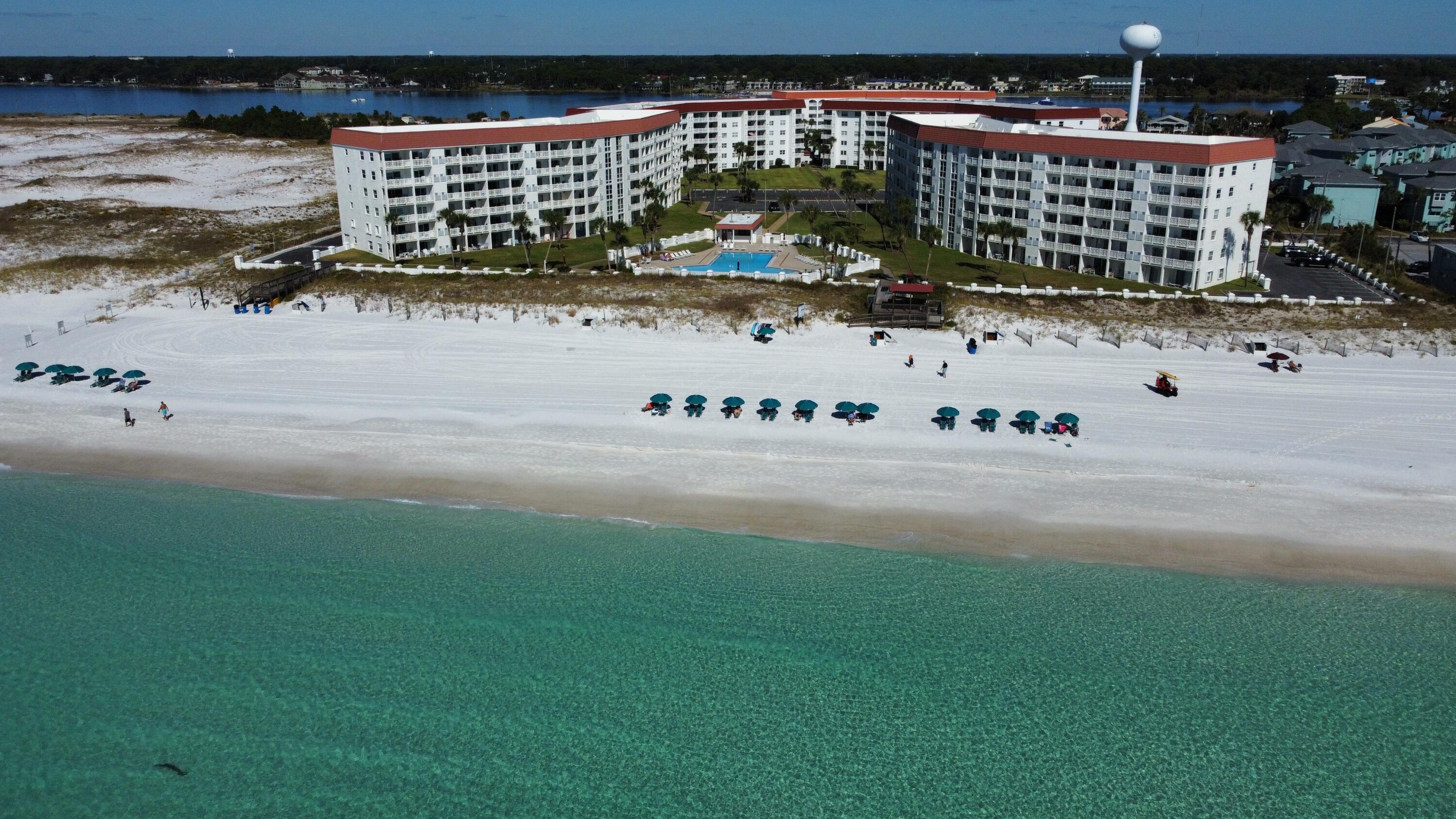 EL MATADOR CONDO - Residential