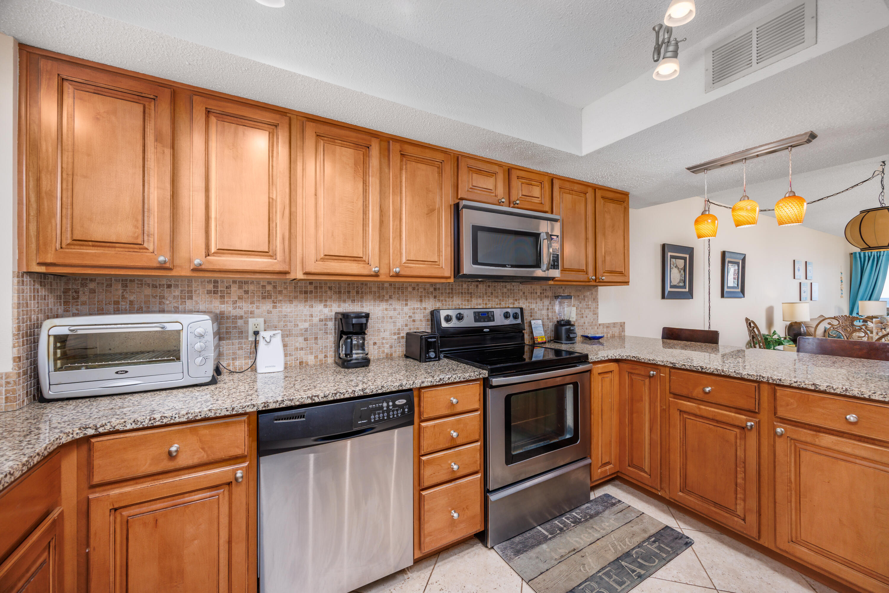 EL MATADOR CONDO - Residential