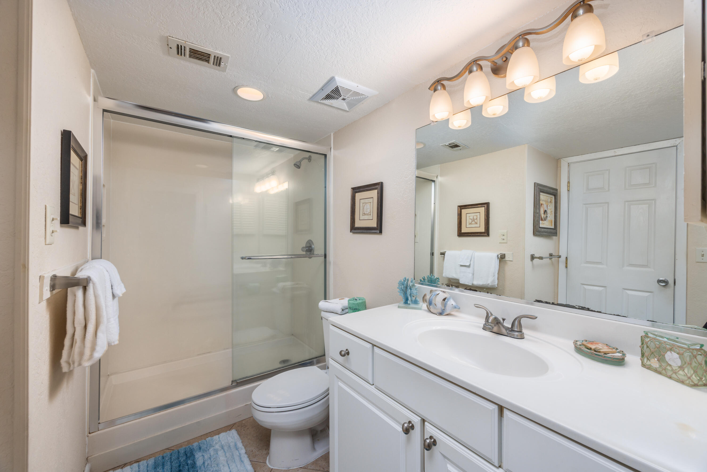 EL MATADOR CONDO - Residential