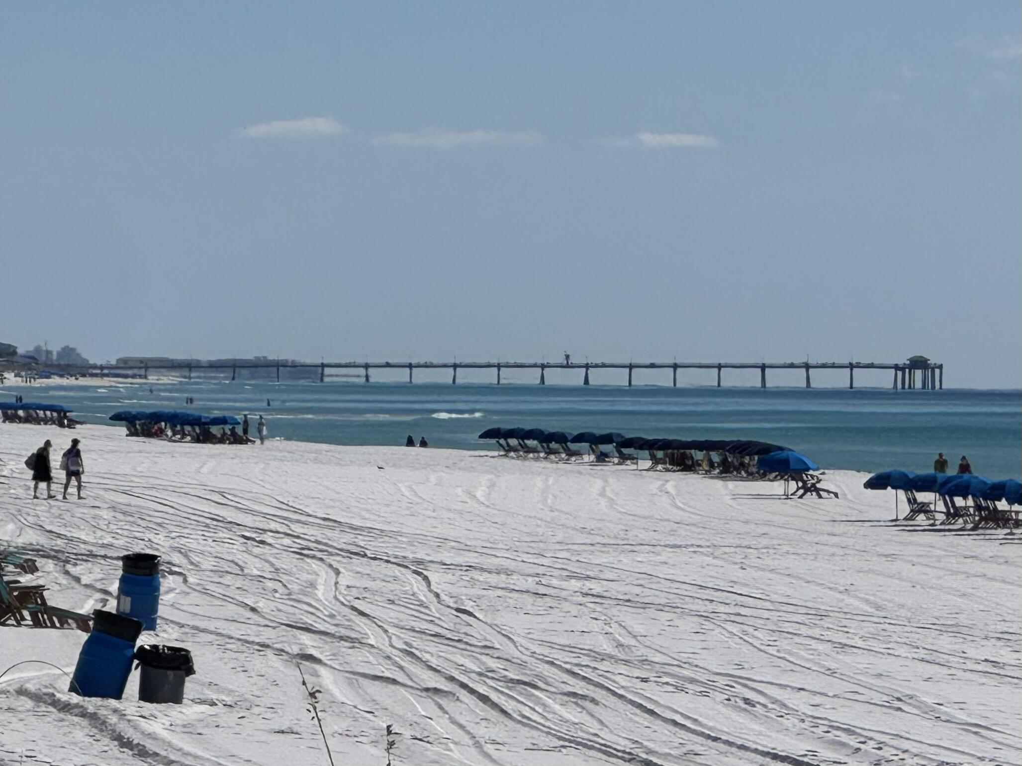 EL MATADOR CONDO - Residential