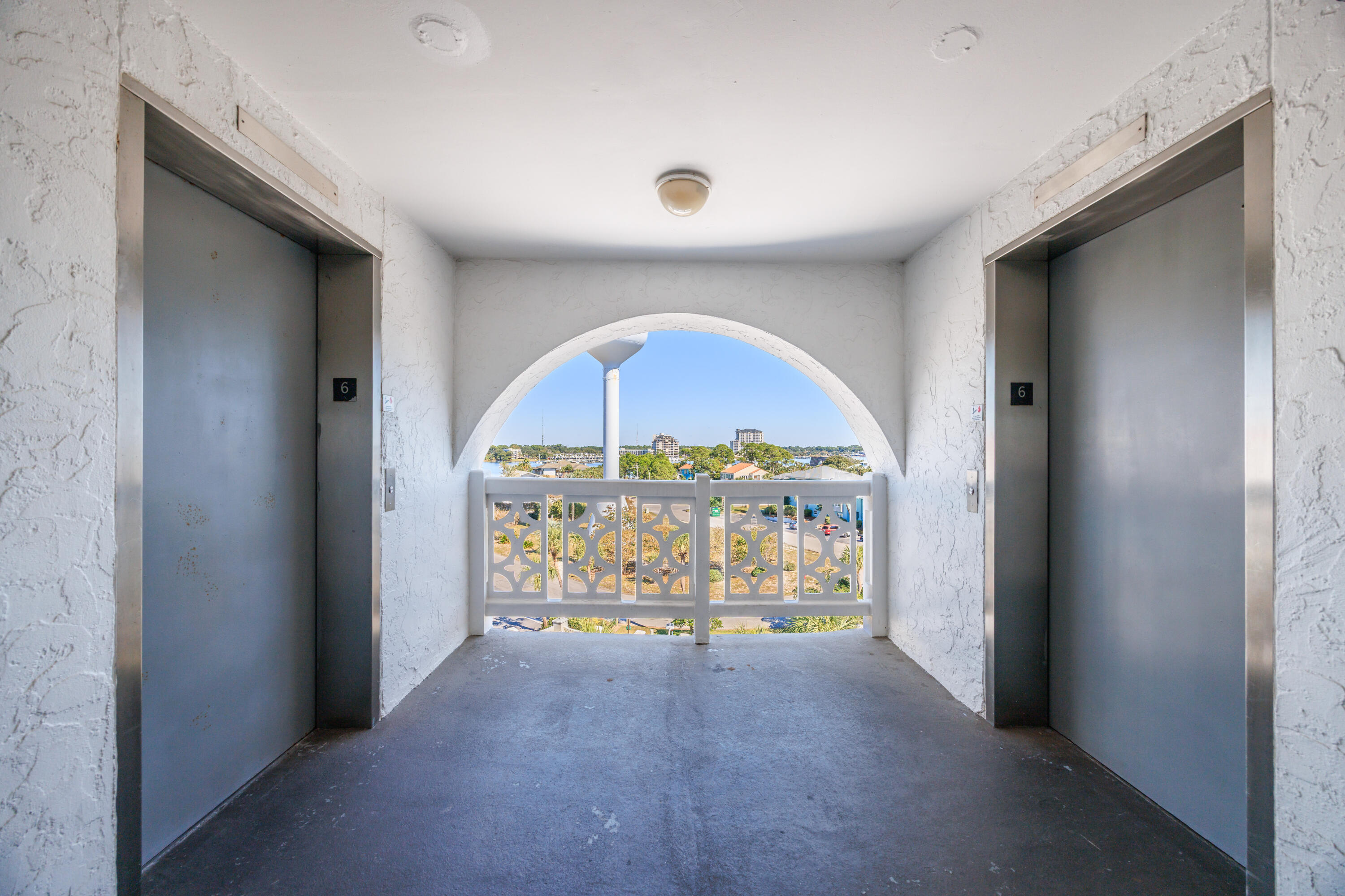 EL MATADOR CONDO - Residential