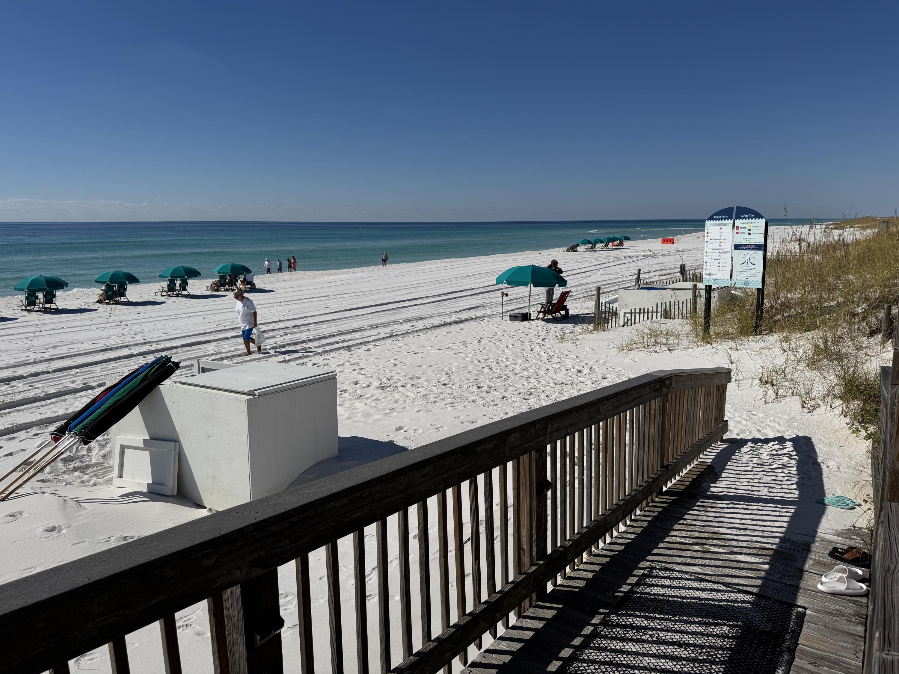 EL MATADOR CONDO - Residential