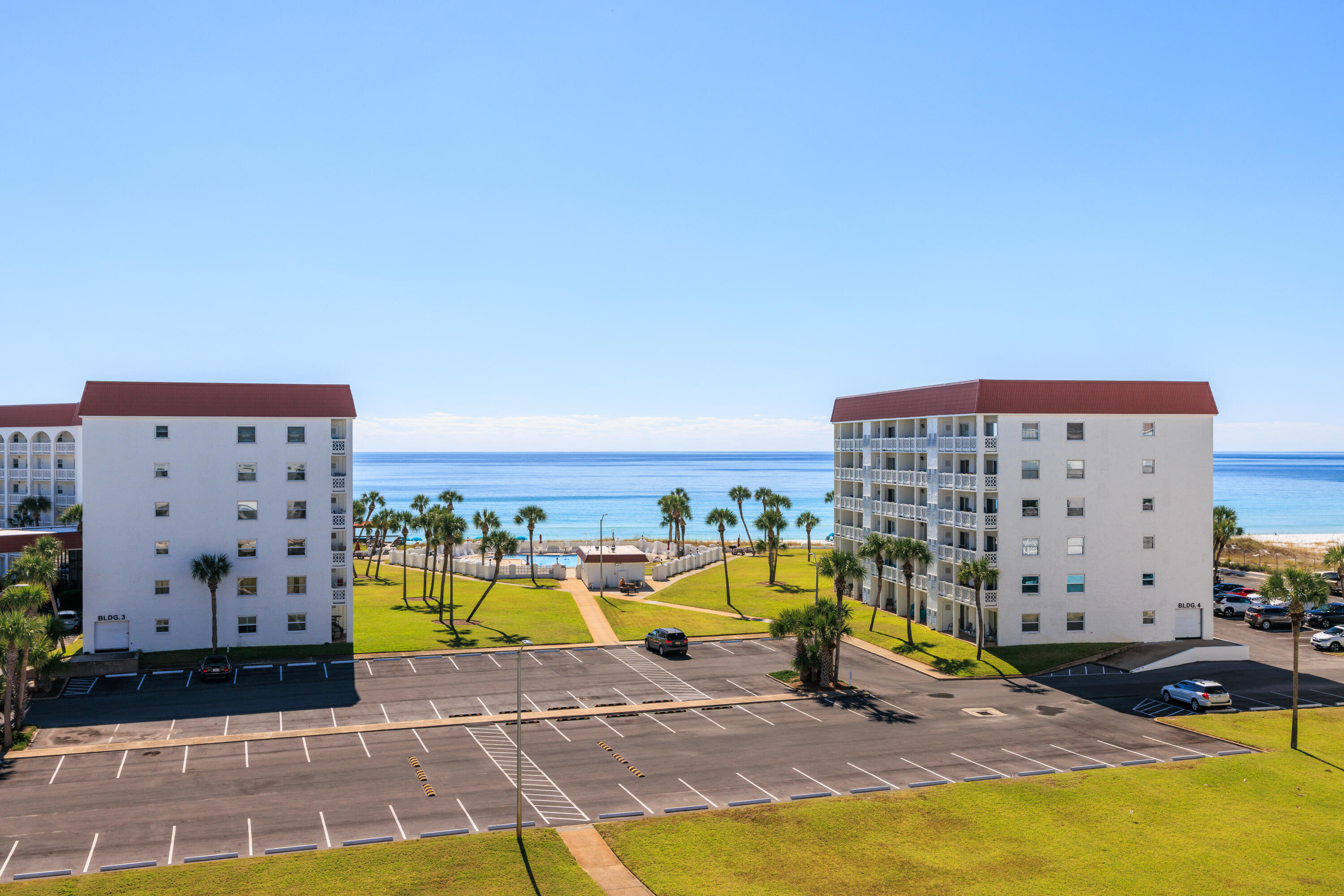 EL MATADOR CONDO - Residential