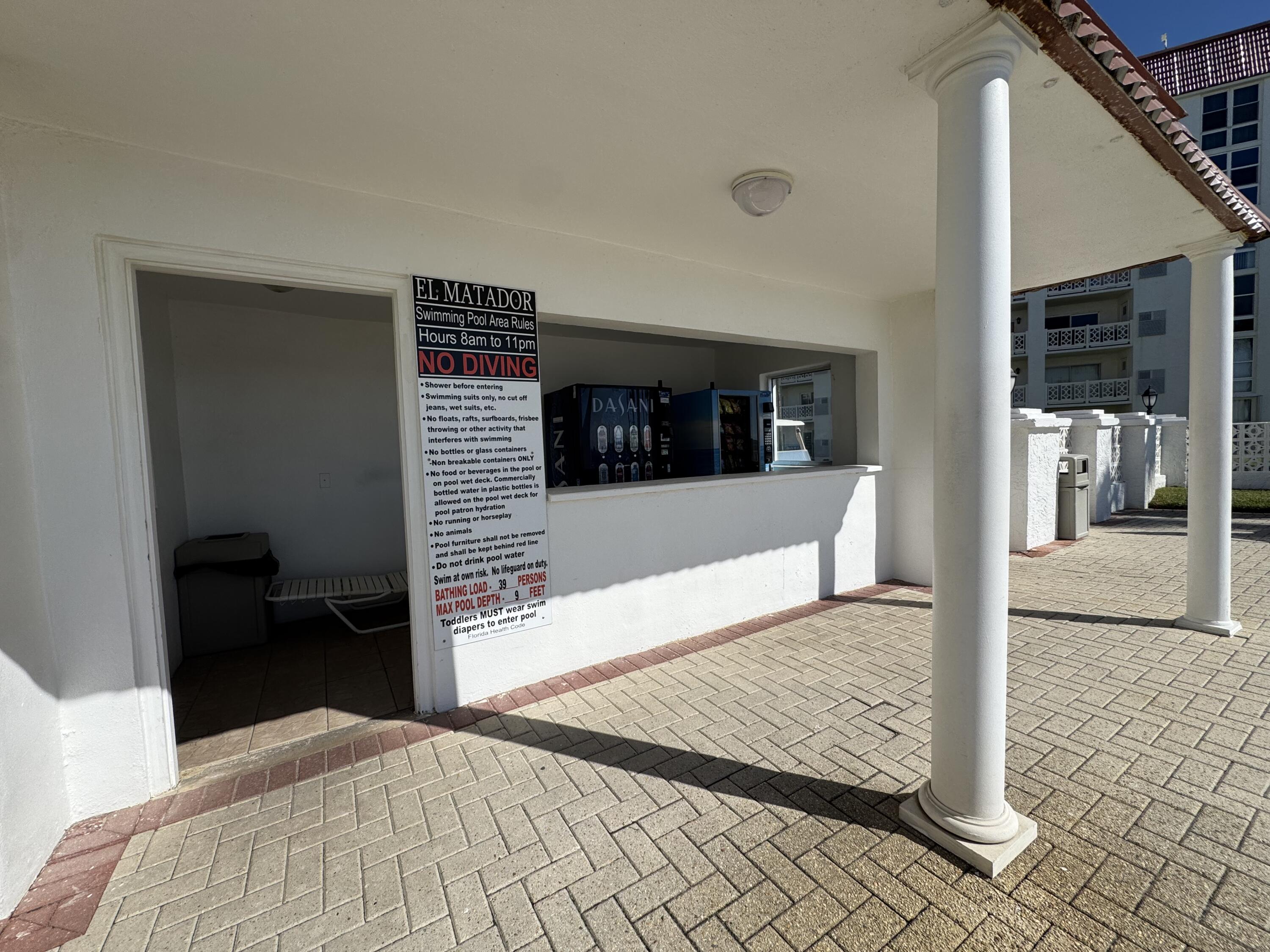 EL MATADOR CONDO - Residential