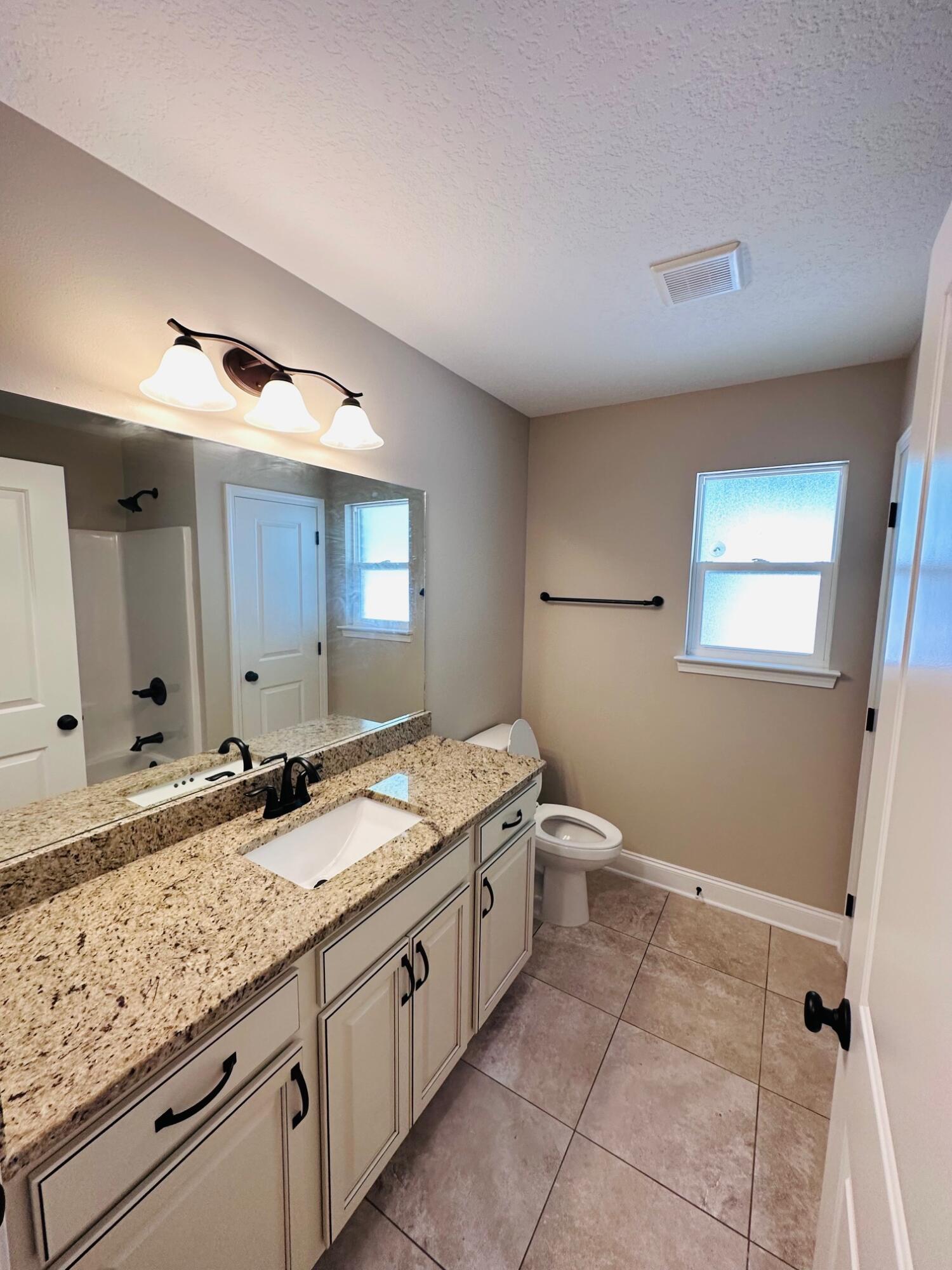 RE S/D PART ELLIOTT PT LOT 4 BLK A - Residential