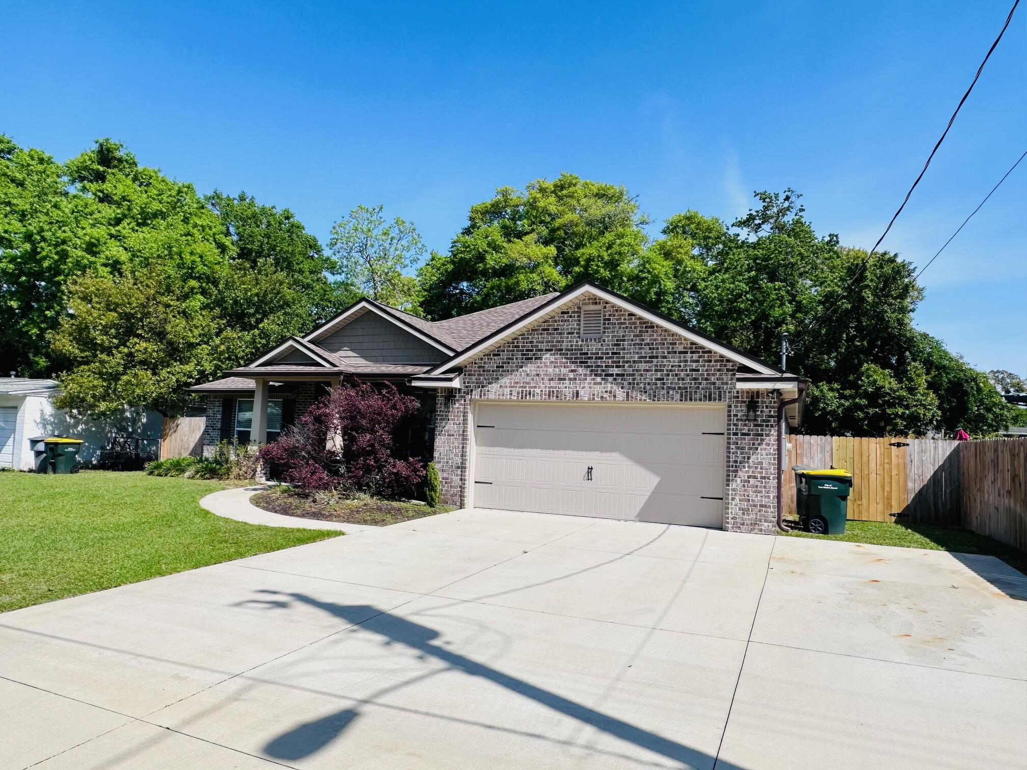 RE S/D PART ELLIOTT PT LOT 4 BLK A - Residential