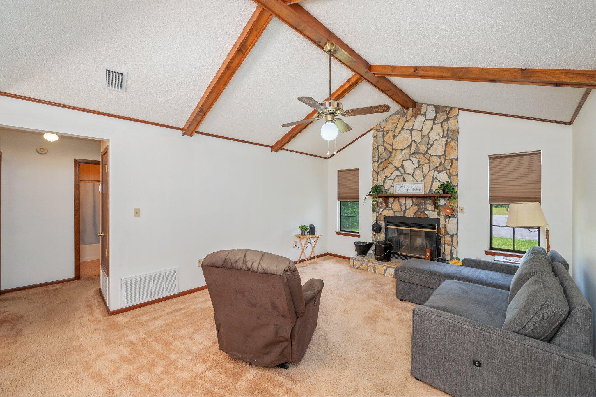 5951 N Meadow Lane