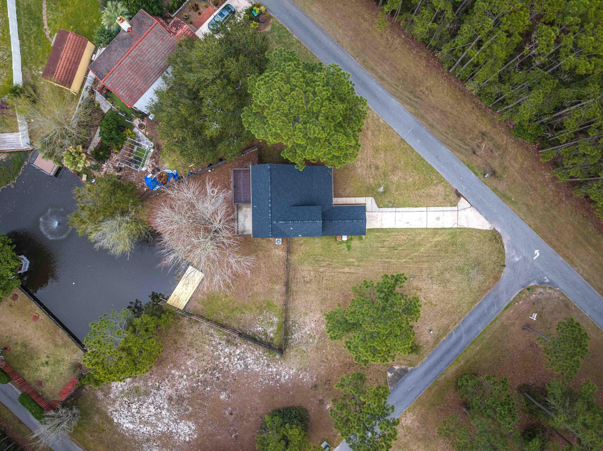 SMUGGLERS COVE - Residential