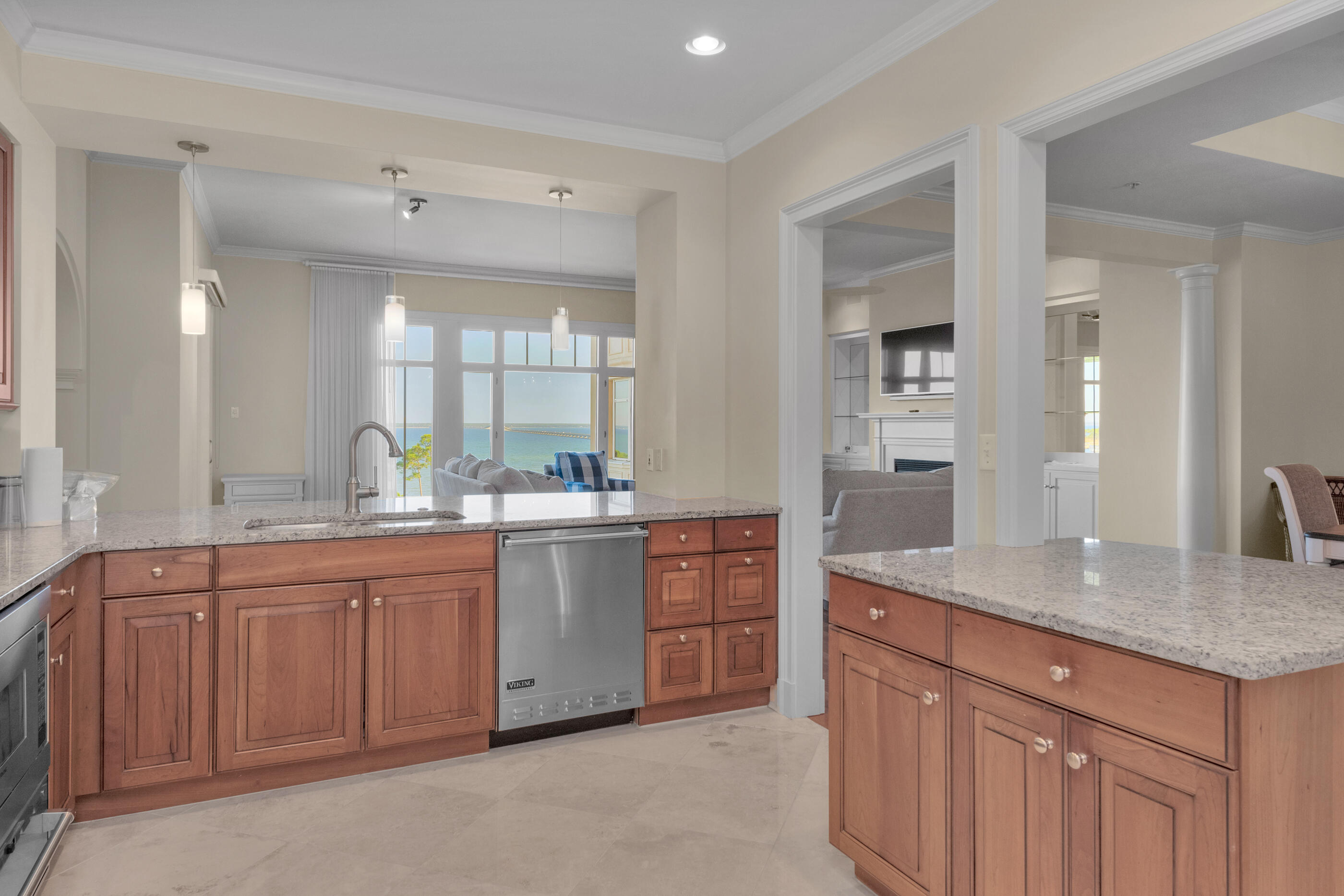 ONE WATER PLACE AT KELLY PLANTATION - Residential