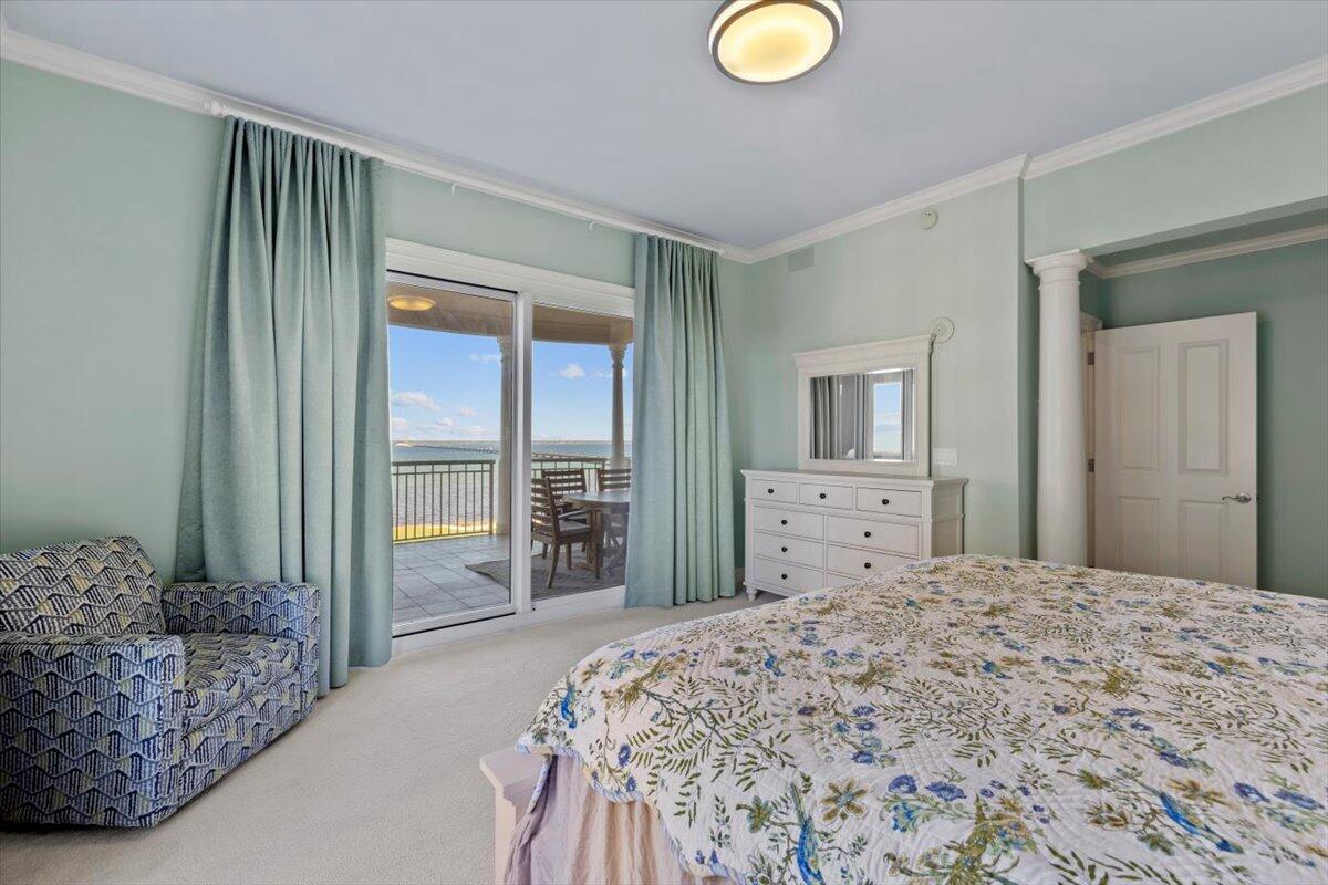 ONE WATER PLACE AT KELLY PLANTATION - Residential