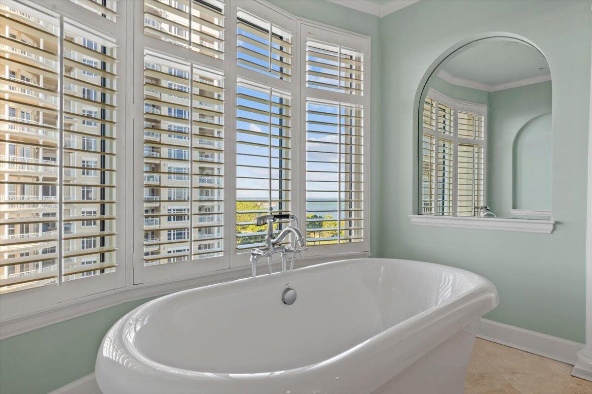 ONE WATER PLACE AT KELLY PLANTATION - Residential
