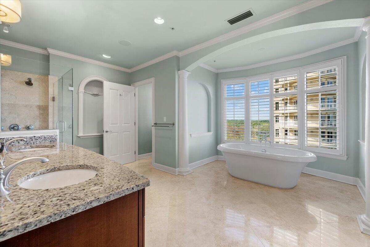 ONE WATER PLACE AT KELLY PLANTATION - Residential