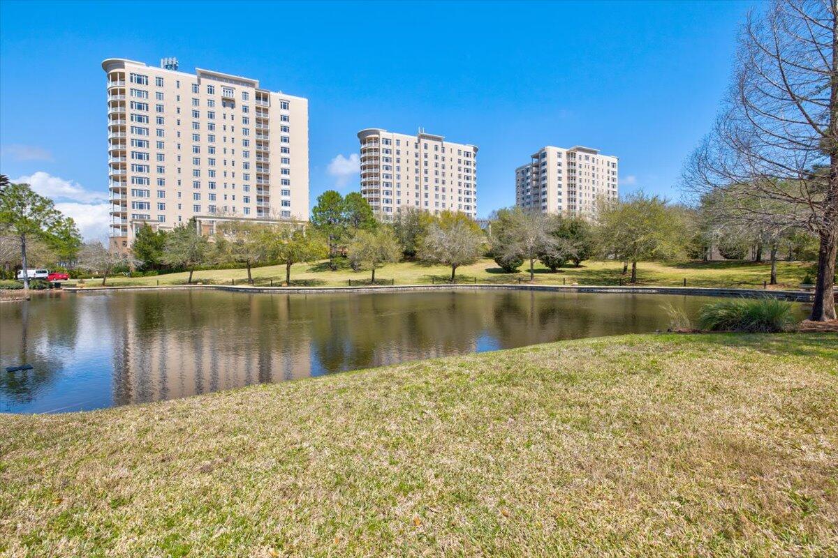 ONE WATER PLACE AT KELLY PLANTATION - Residential