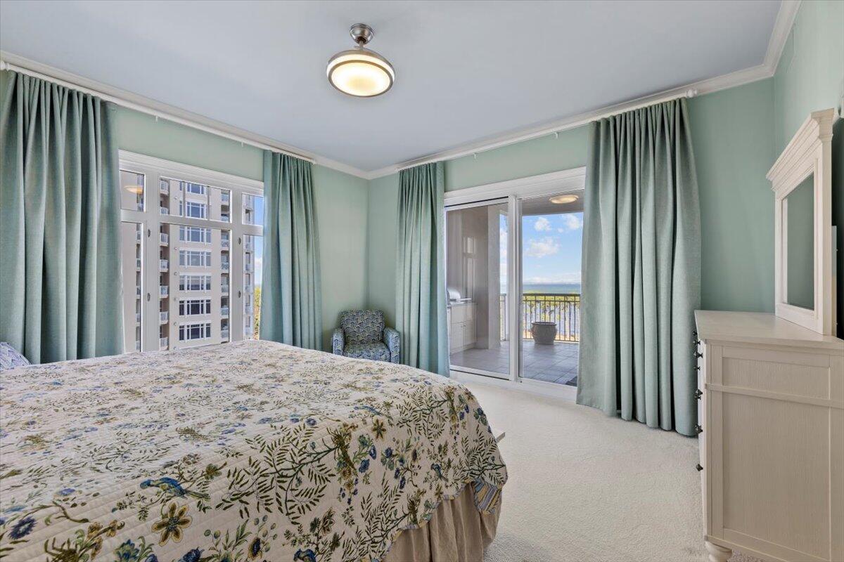 ONE WATER PLACE AT KELLY PLANTATION - Residential