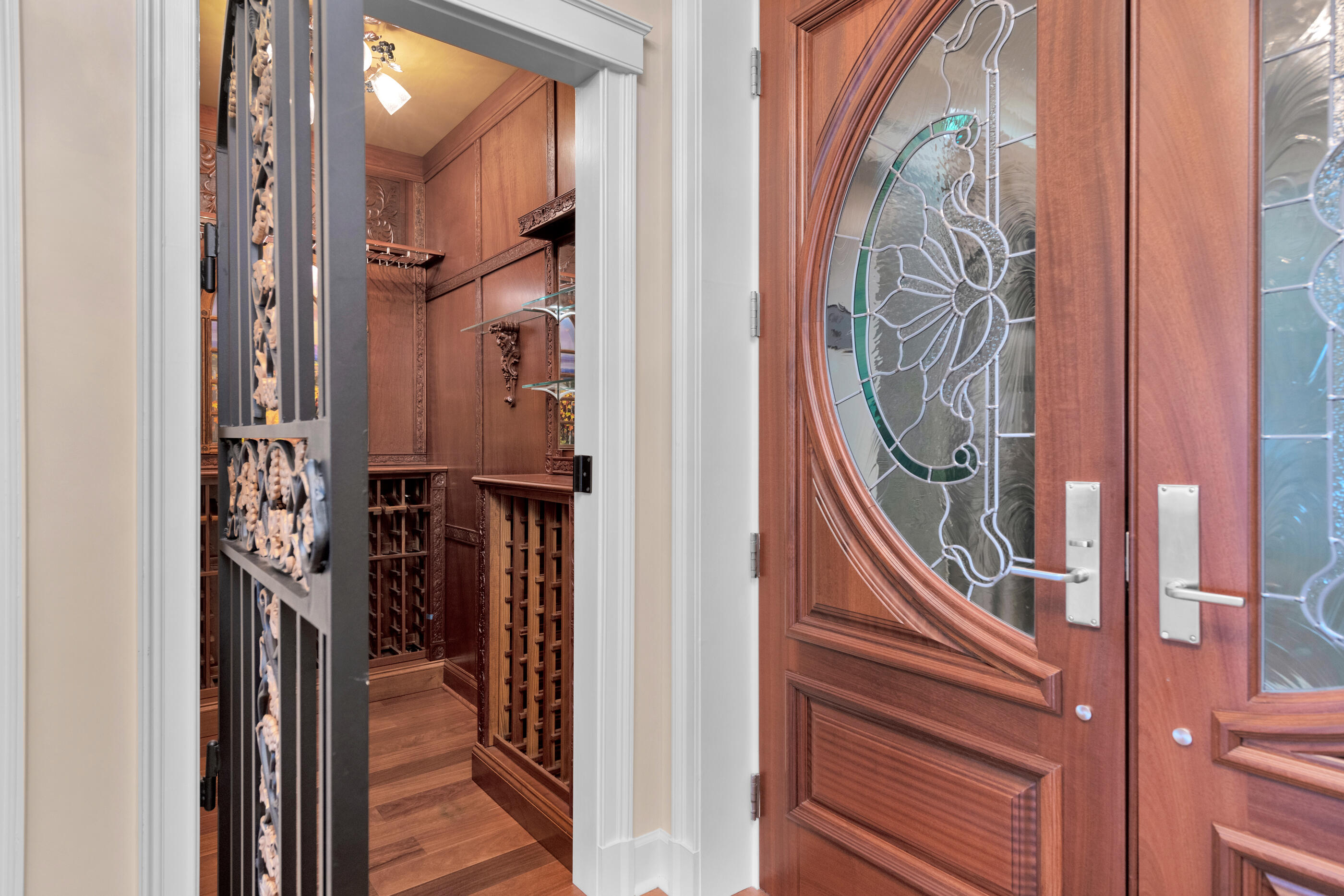 ONE WATER PLACE AT KELLY PLANTATION - Residential