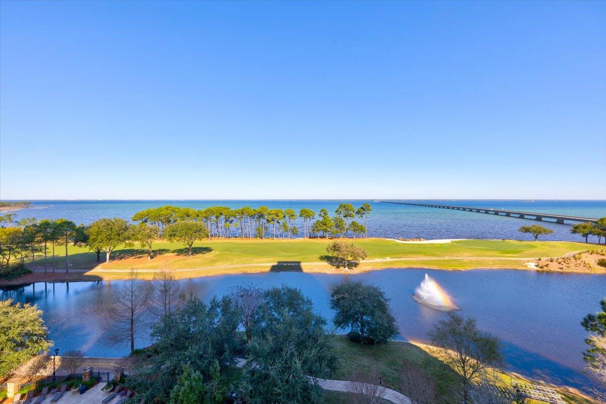 ONE WATER PLACE AT KELLY PLANTATION - Residential