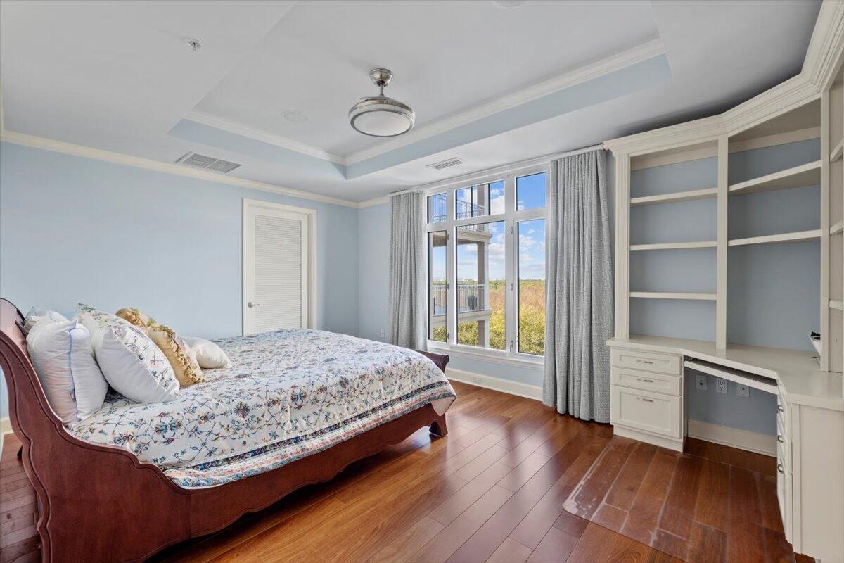 ONE WATER PLACE AT KELLY PLANTATION - Residential