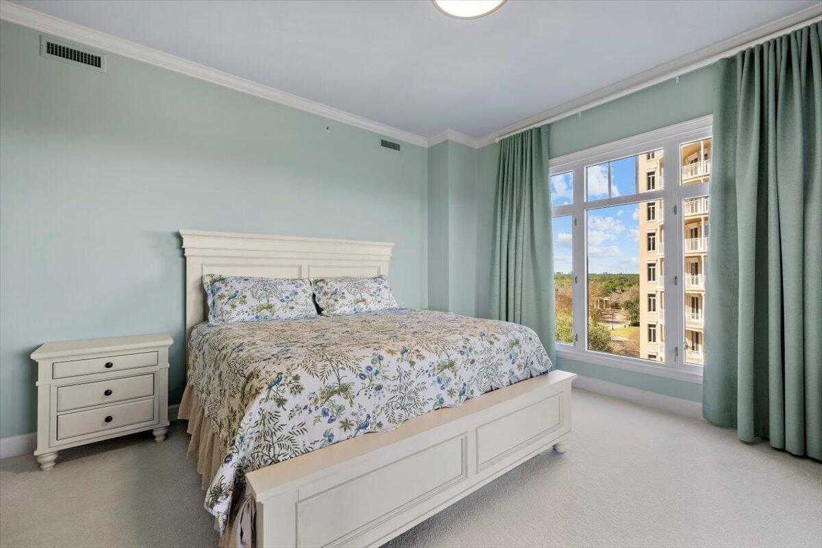 ONE WATER PLACE AT KELLY PLANTATION - Residential