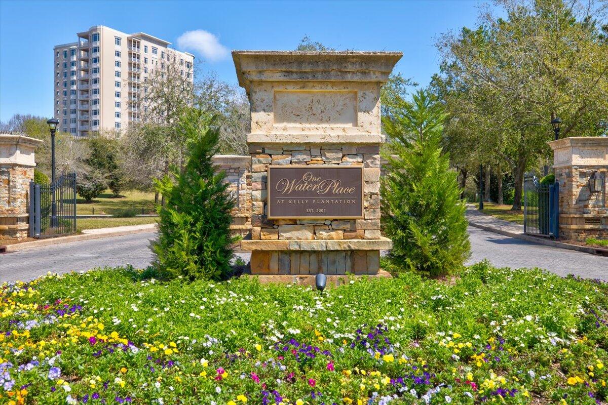 ONE WATER PLACE AT KELLY PLANTATION - Residential