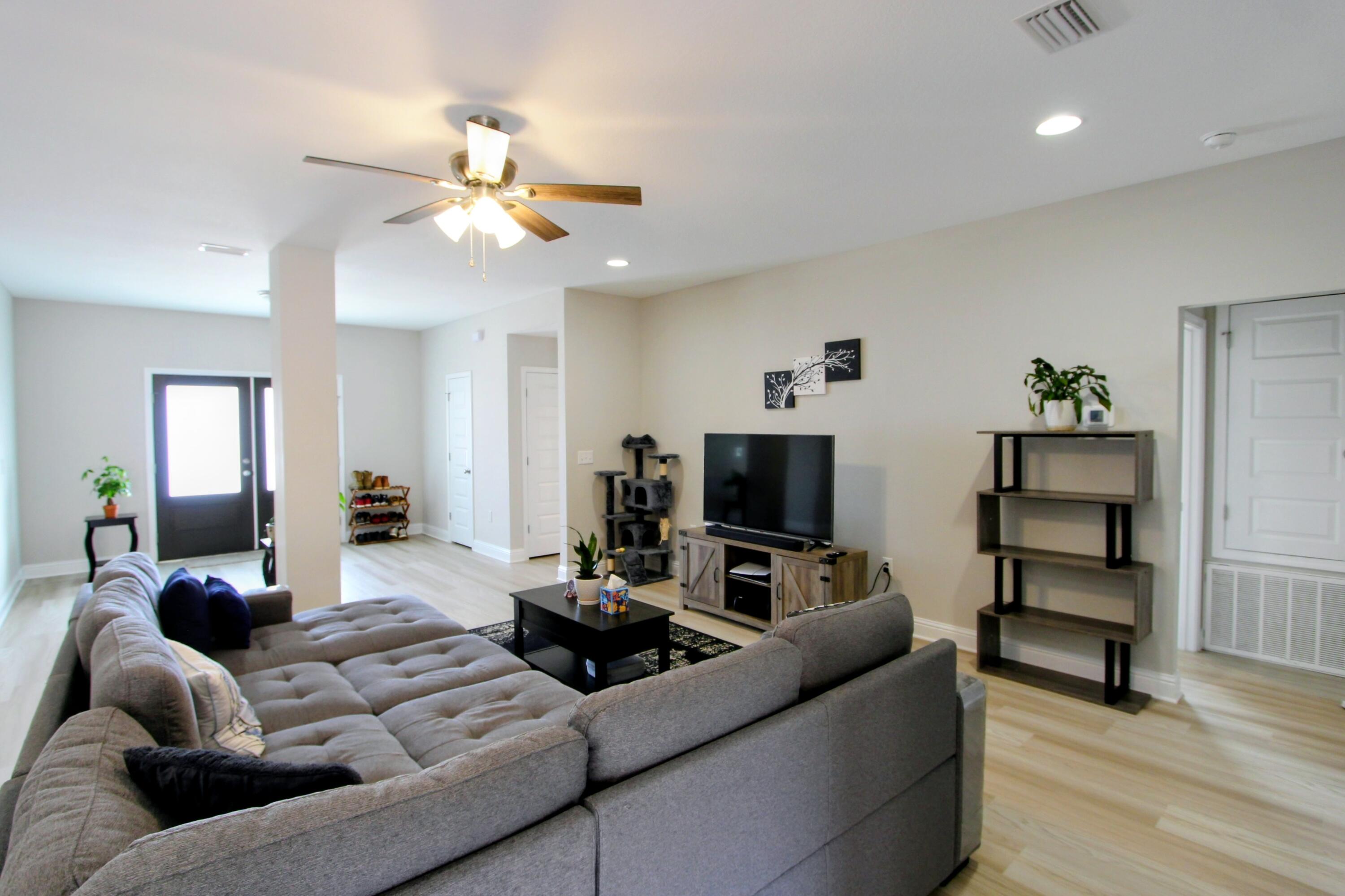 LEE FARMS PH III - Residential Lease