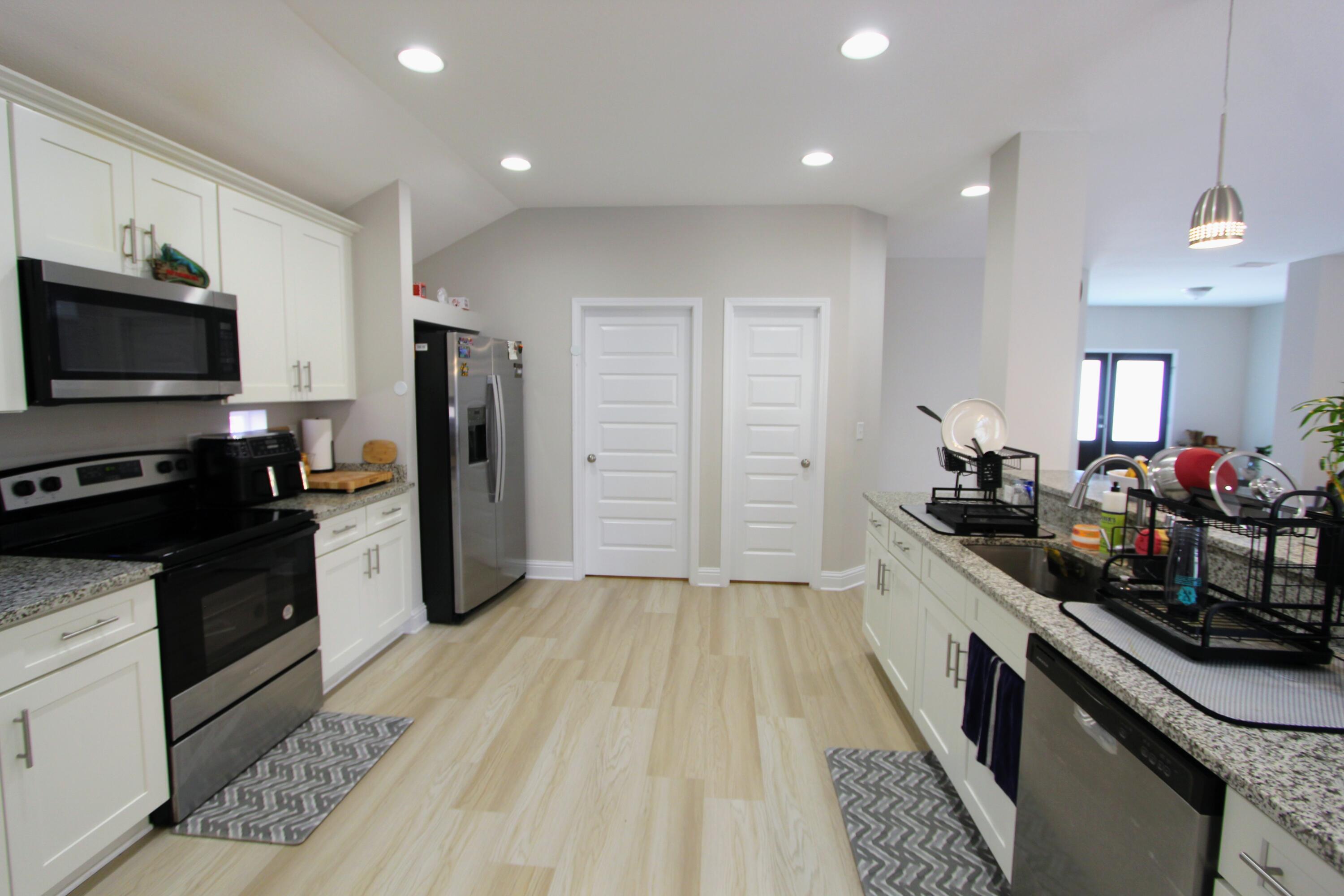 LEE FARMS PH III - Residential Lease