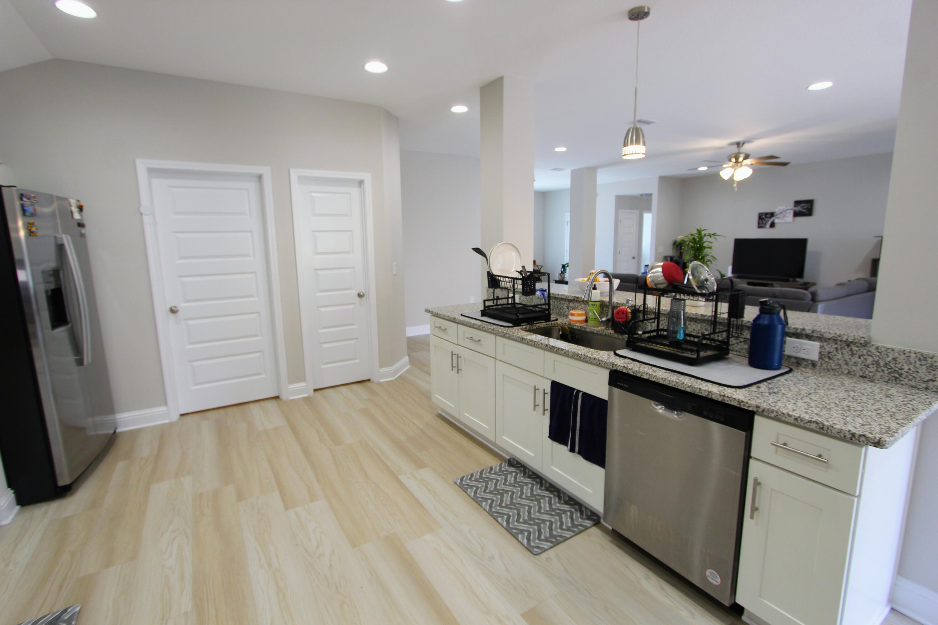 LEE FARMS PH III - Residential Lease