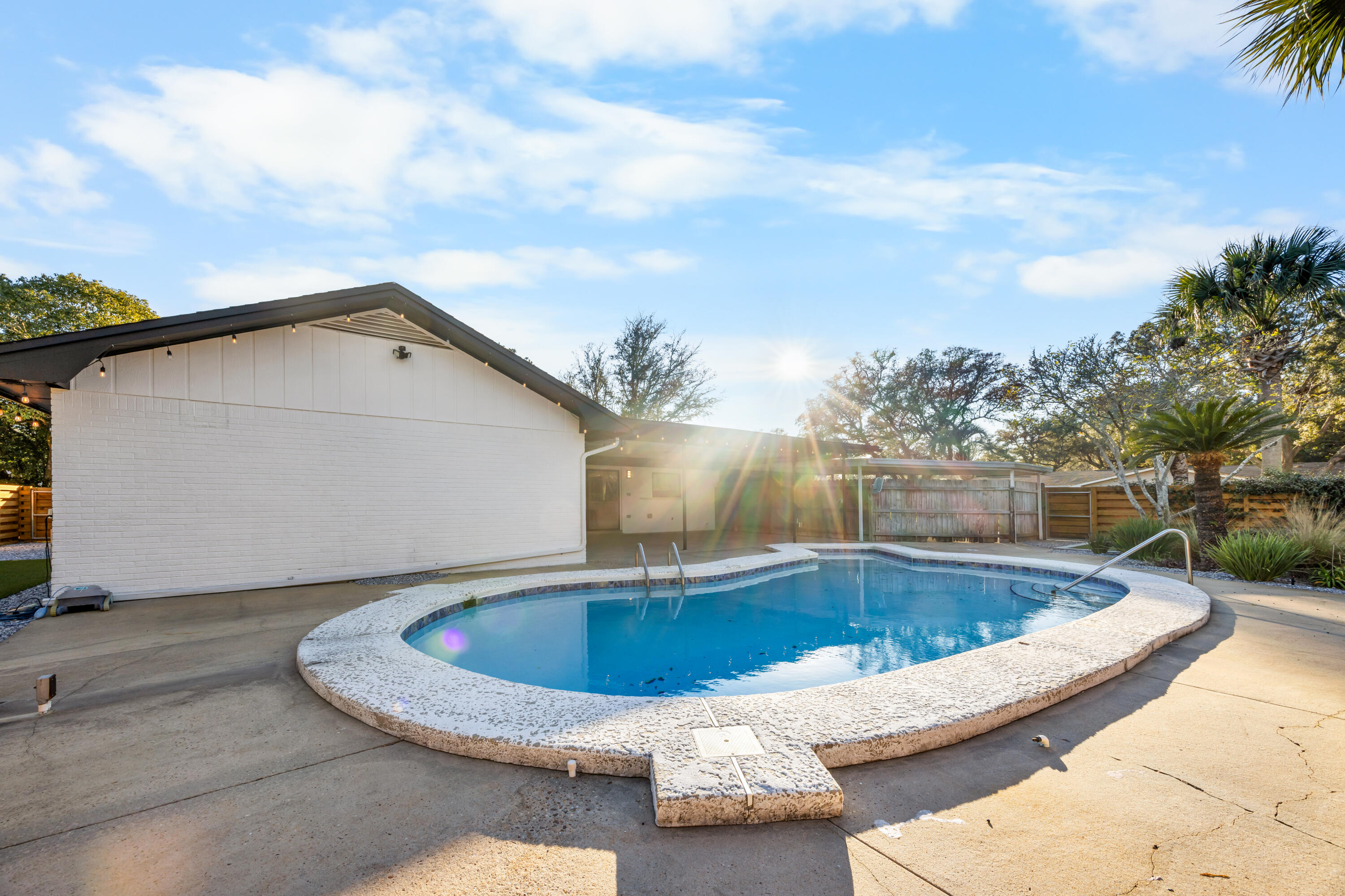 KENWOOD 2ND ADD - Residential