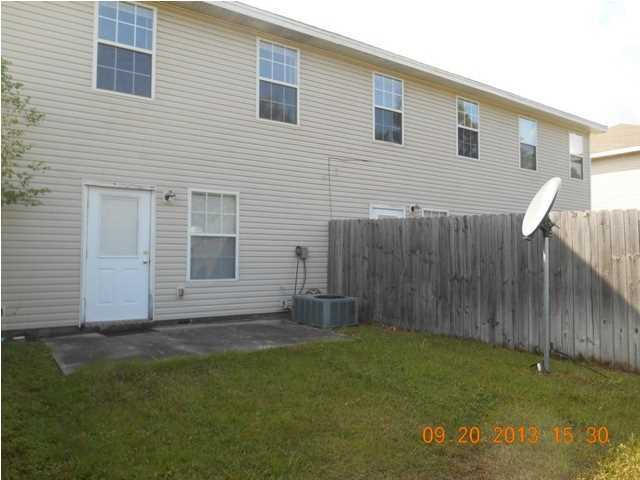 Houston Manor - Residential