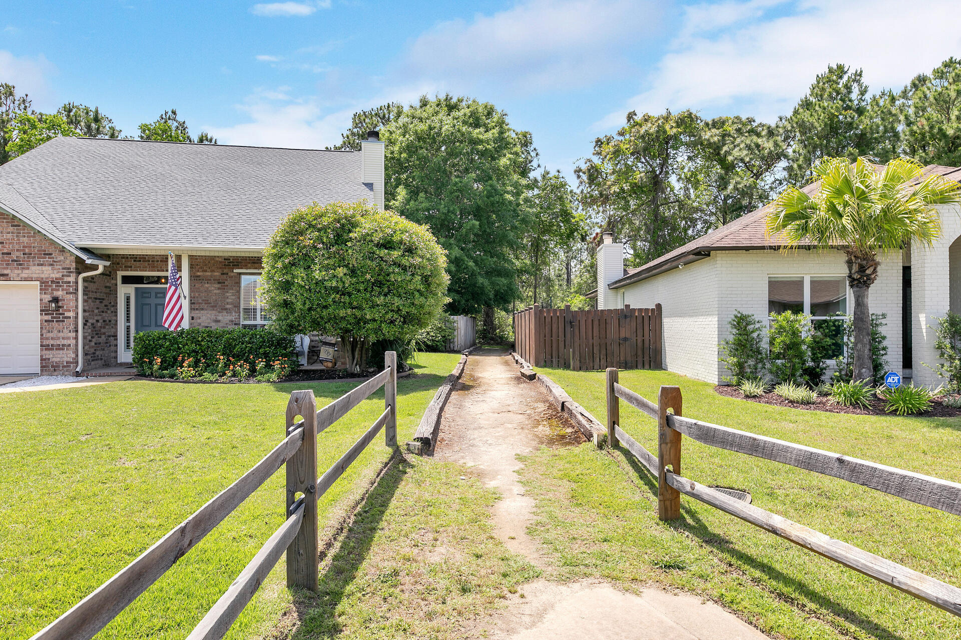 ESCADA - Residential