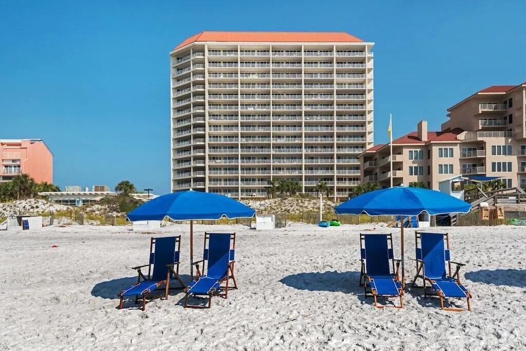 TIDES AT TOPS'L - Residential