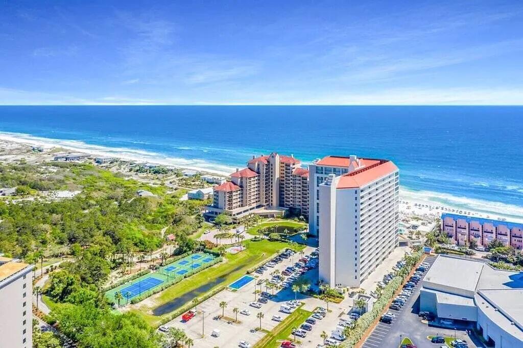 TIDES AT TOPS'L - Residential