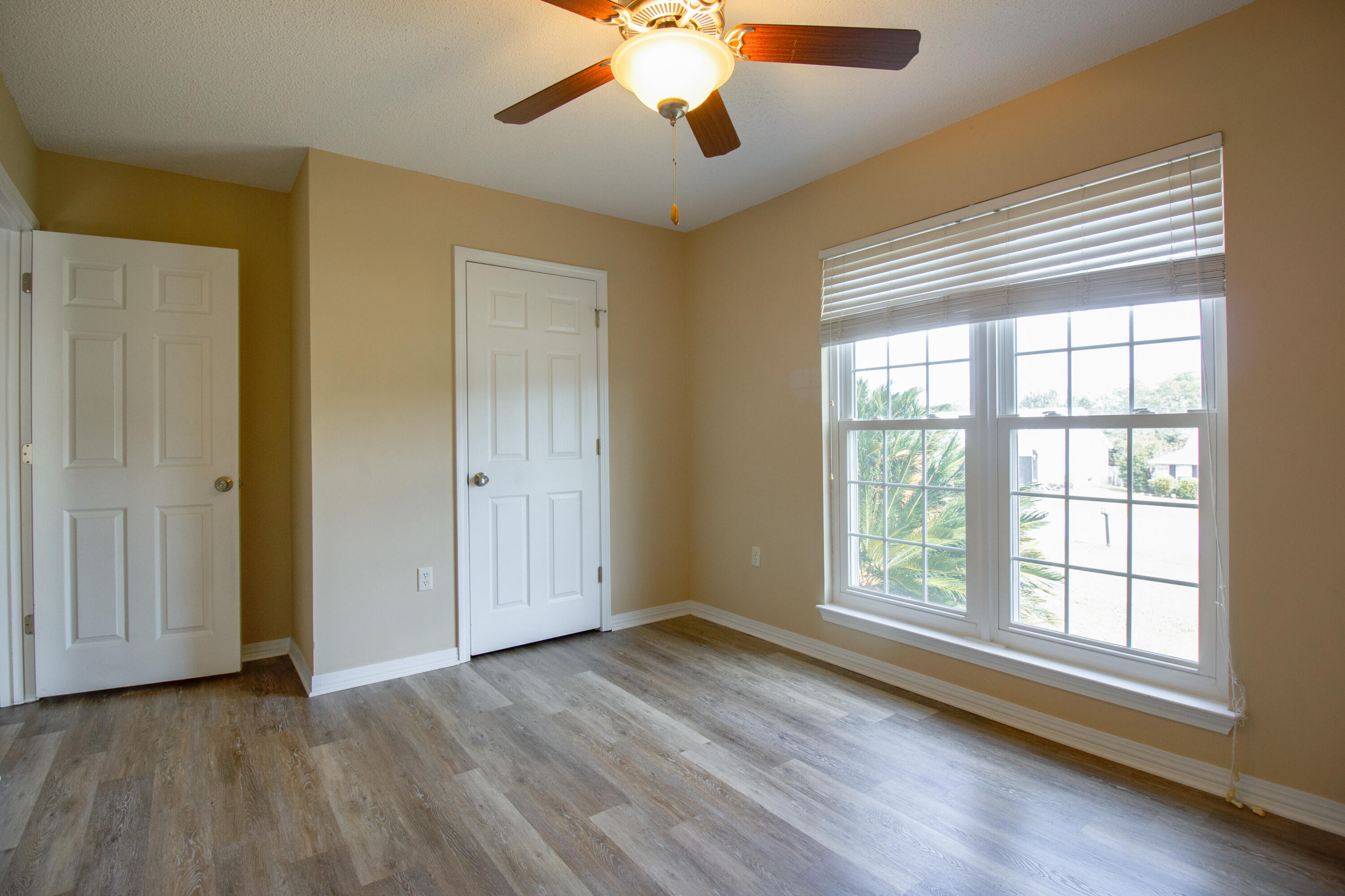 SUGAR CREEK S/D - Residential Lease