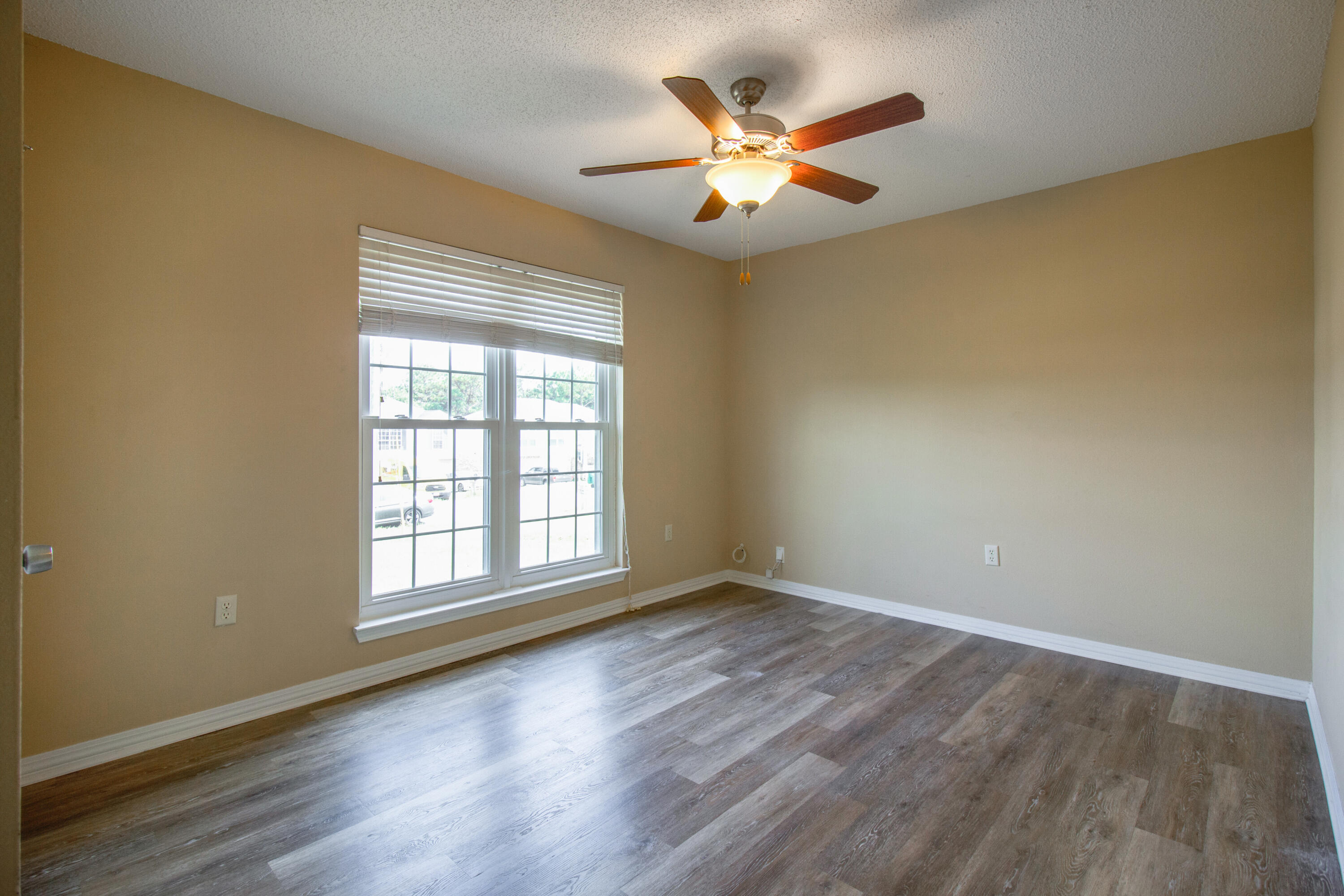 SUGAR CREEK S/D - Residential Lease