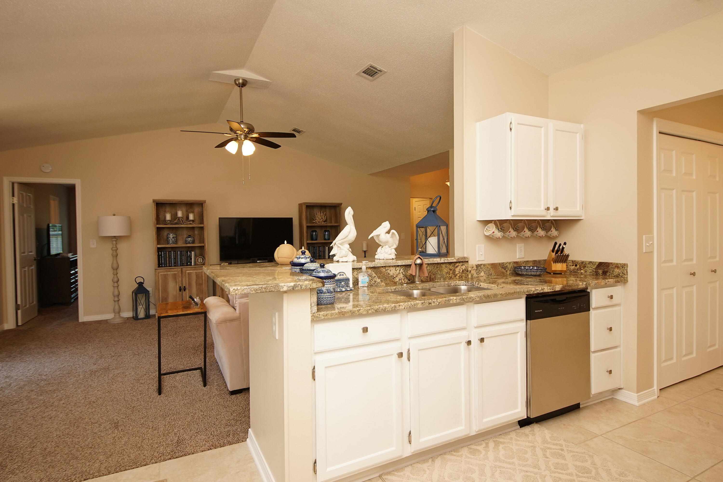 WYNNEHAVEN BEACH PATIO HOMES - Residential