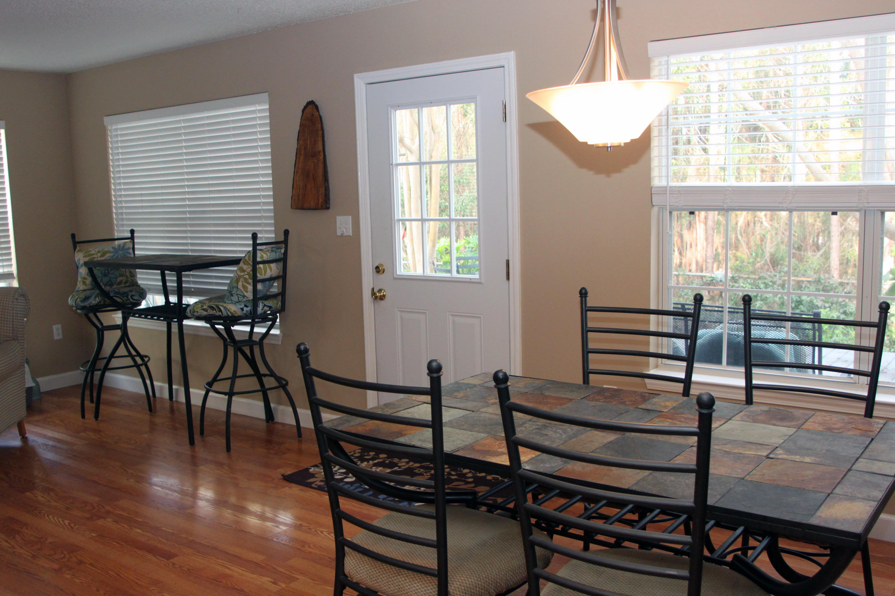 TWIN LAKES ESTATES - Residential