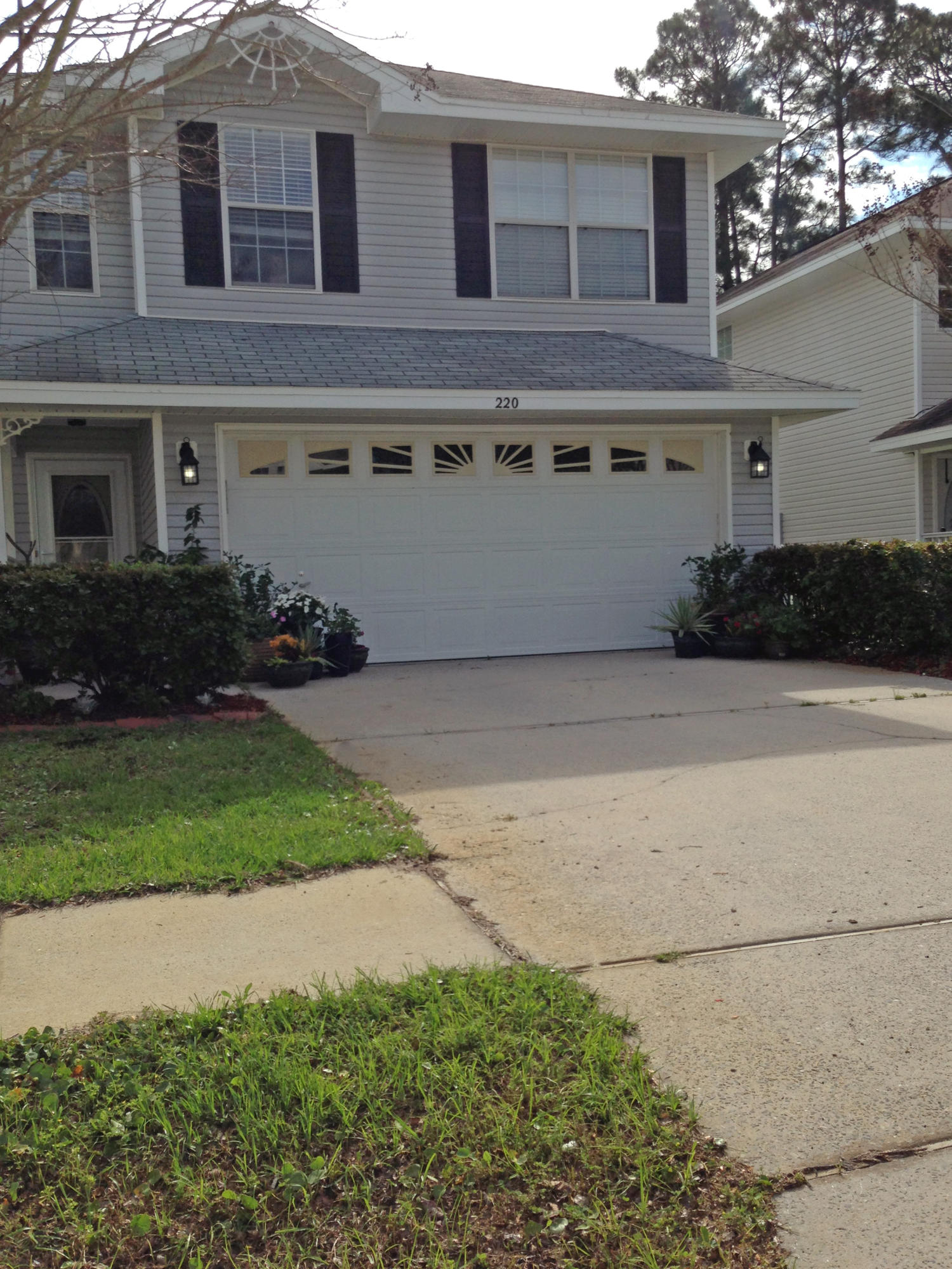 TWIN LAKES ESTATES - Residential