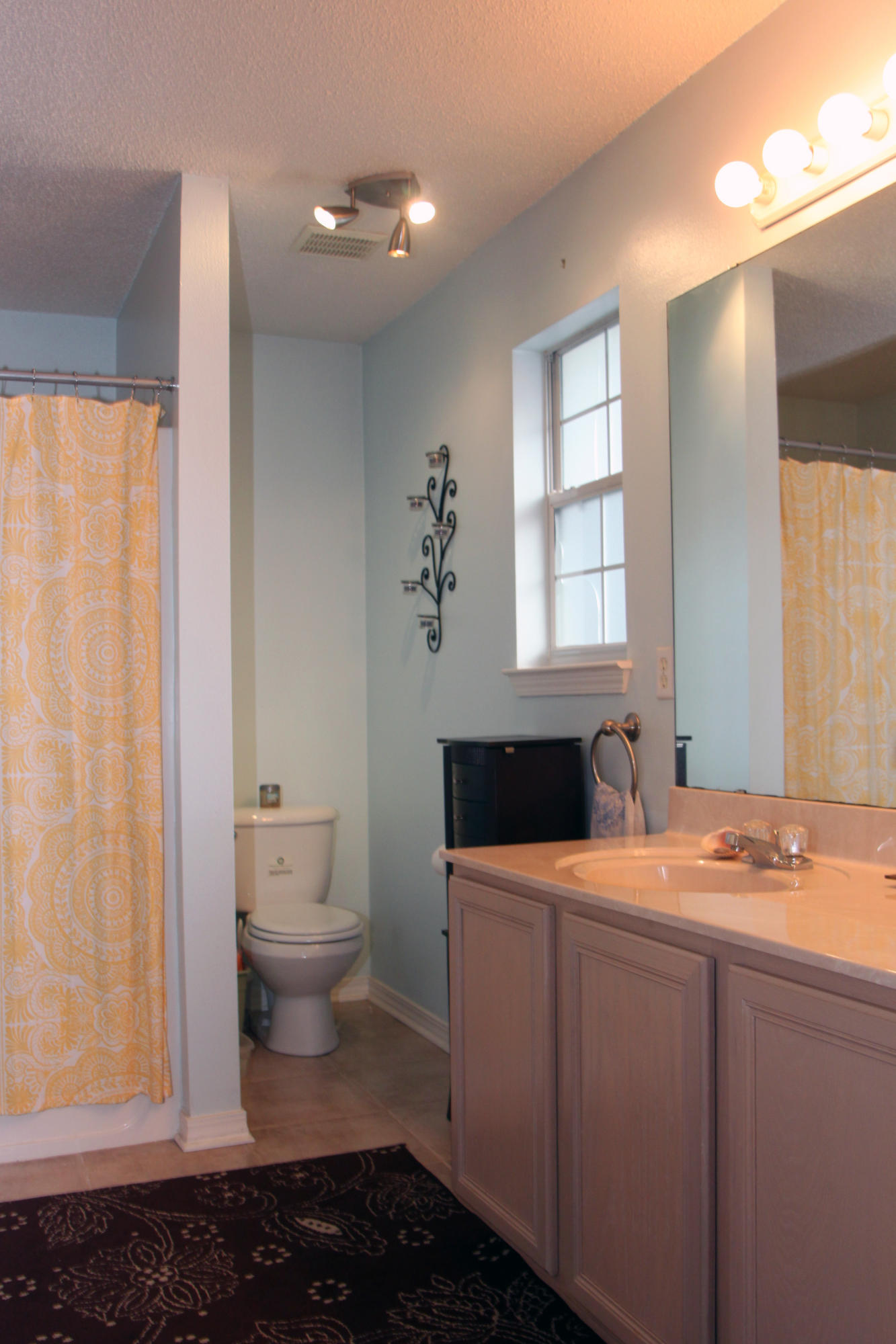 TWIN LAKES ESTATES - Residential