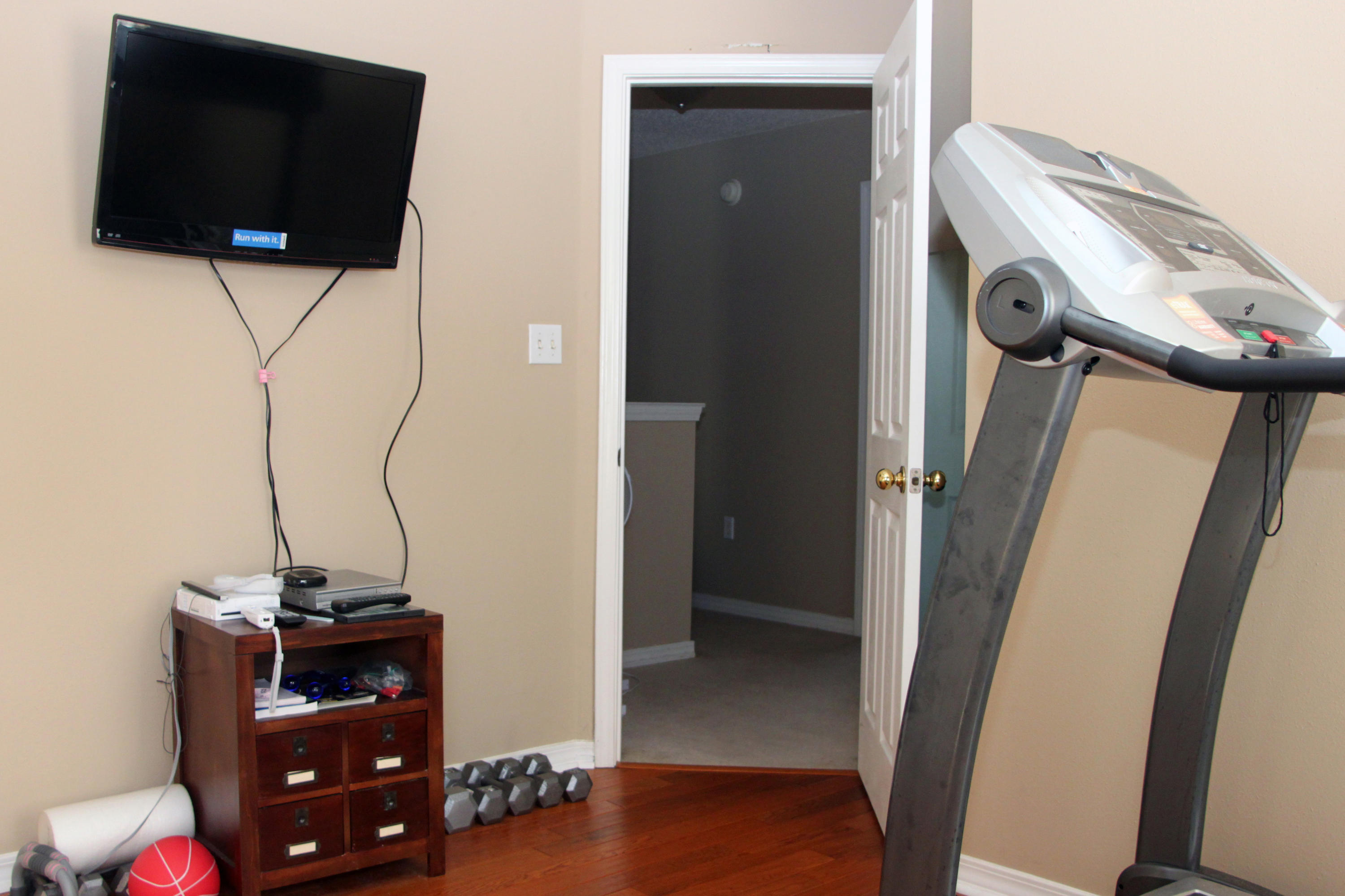 TWIN LAKES ESTATES - Residential