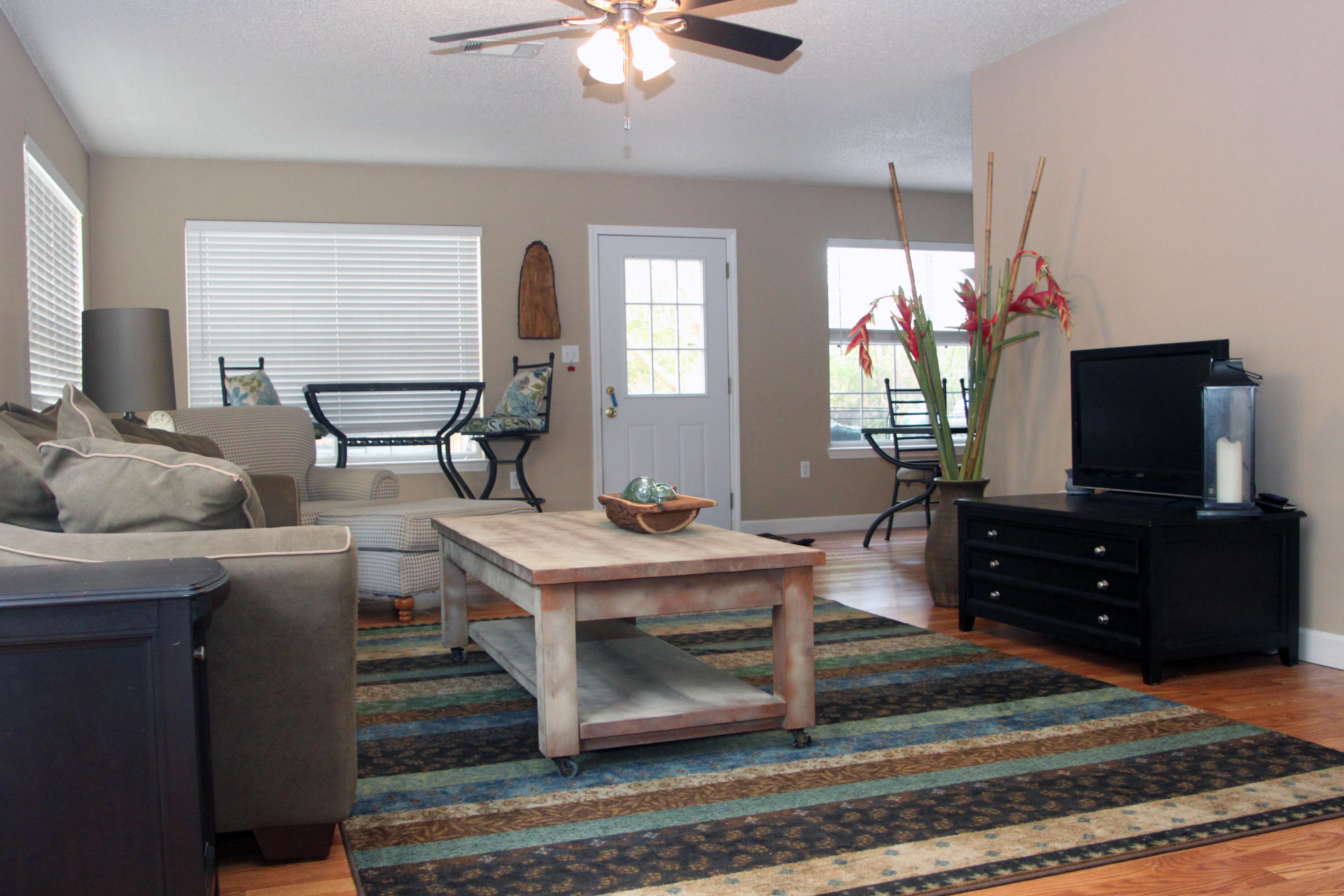 TWIN LAKES ESTATES - Residential