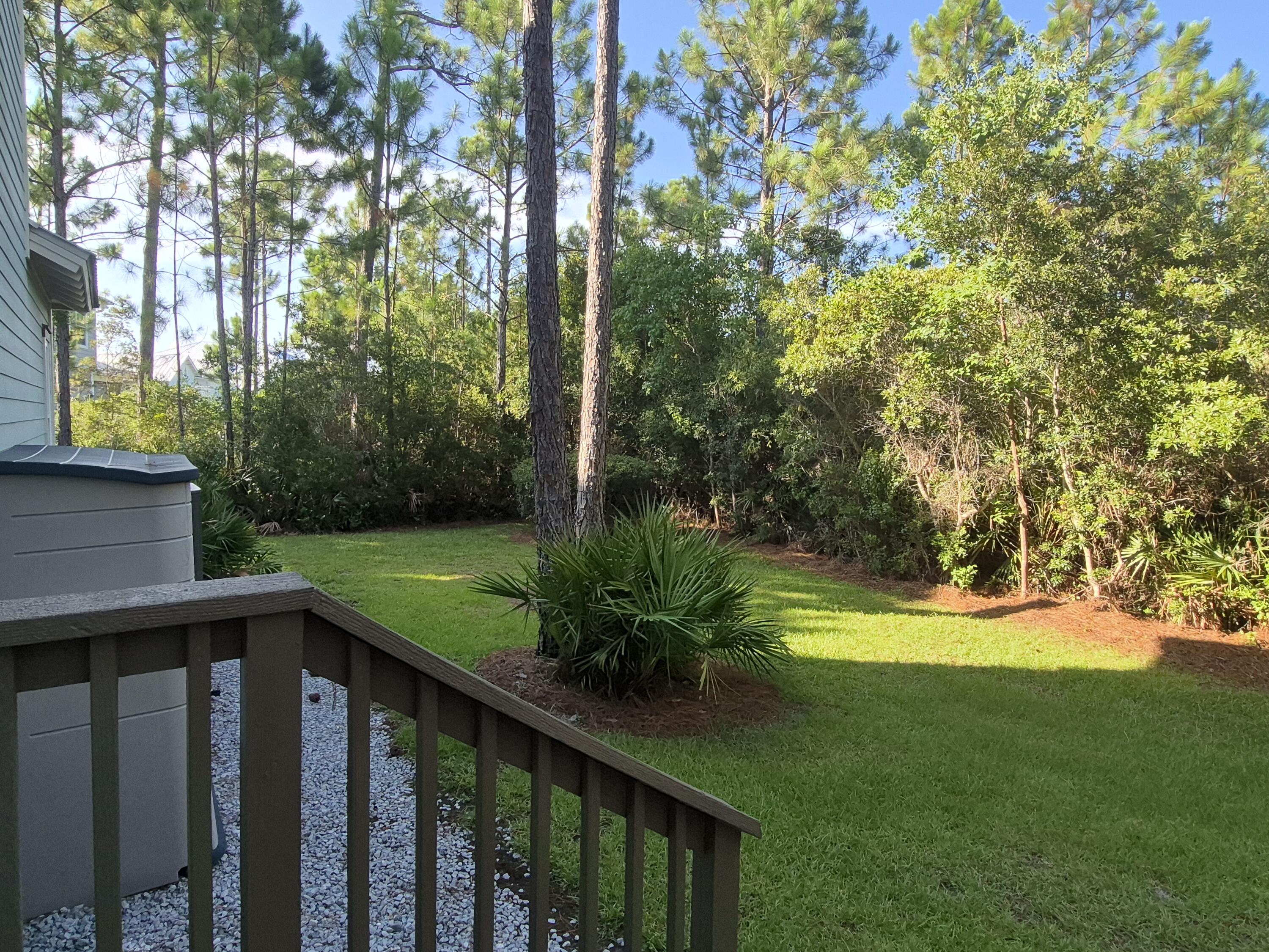 14 Breezeway Boulevard