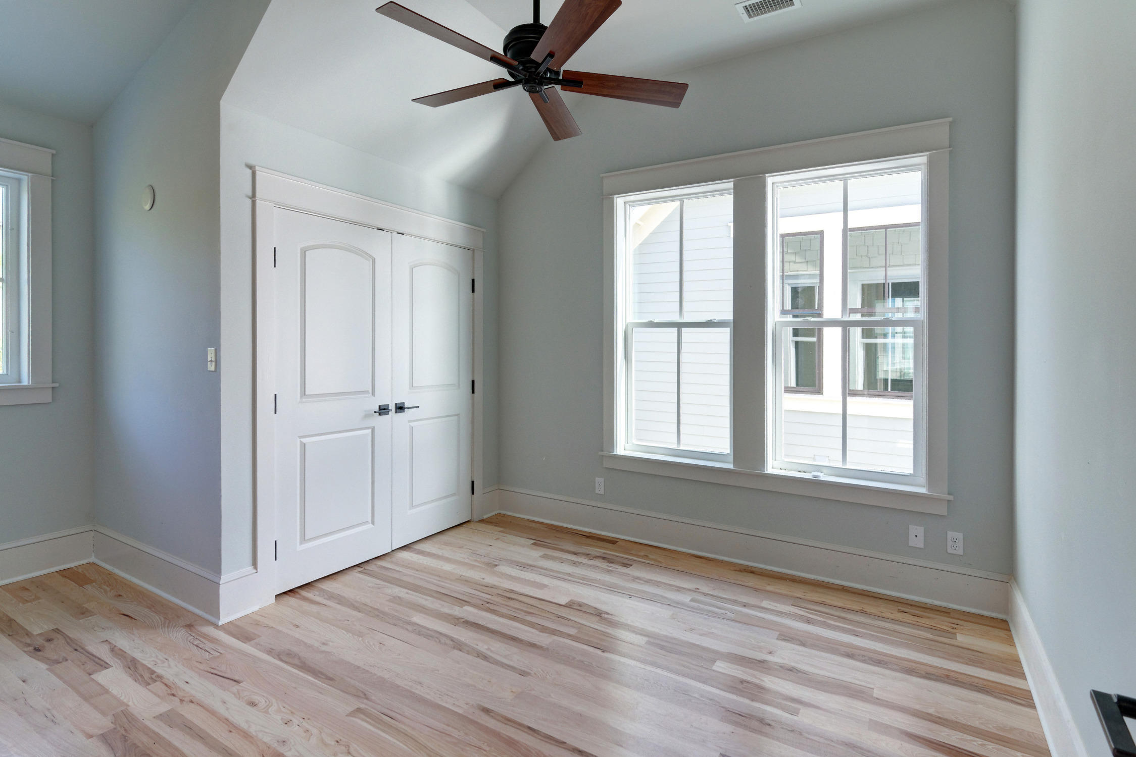 Cottages at Eastern Lake - Residential