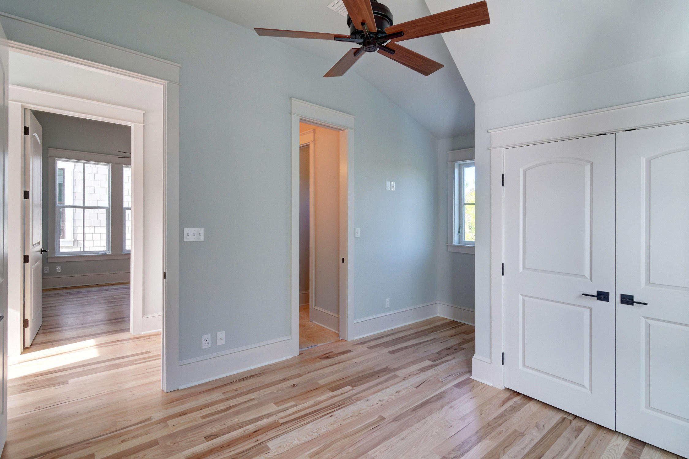 Cottages at Eastern Lake - Residential