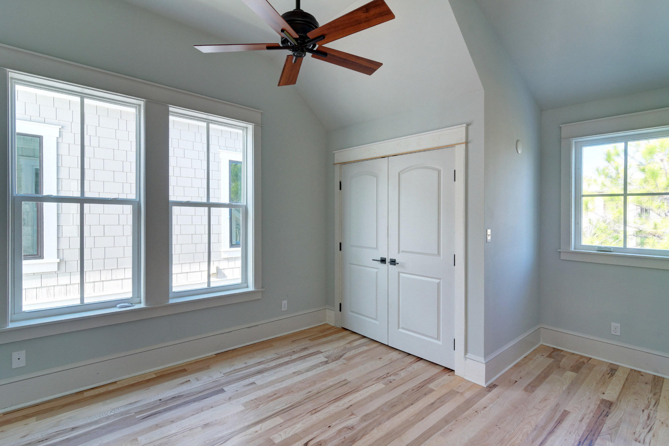 Cottages at Eastern Lake - Residential