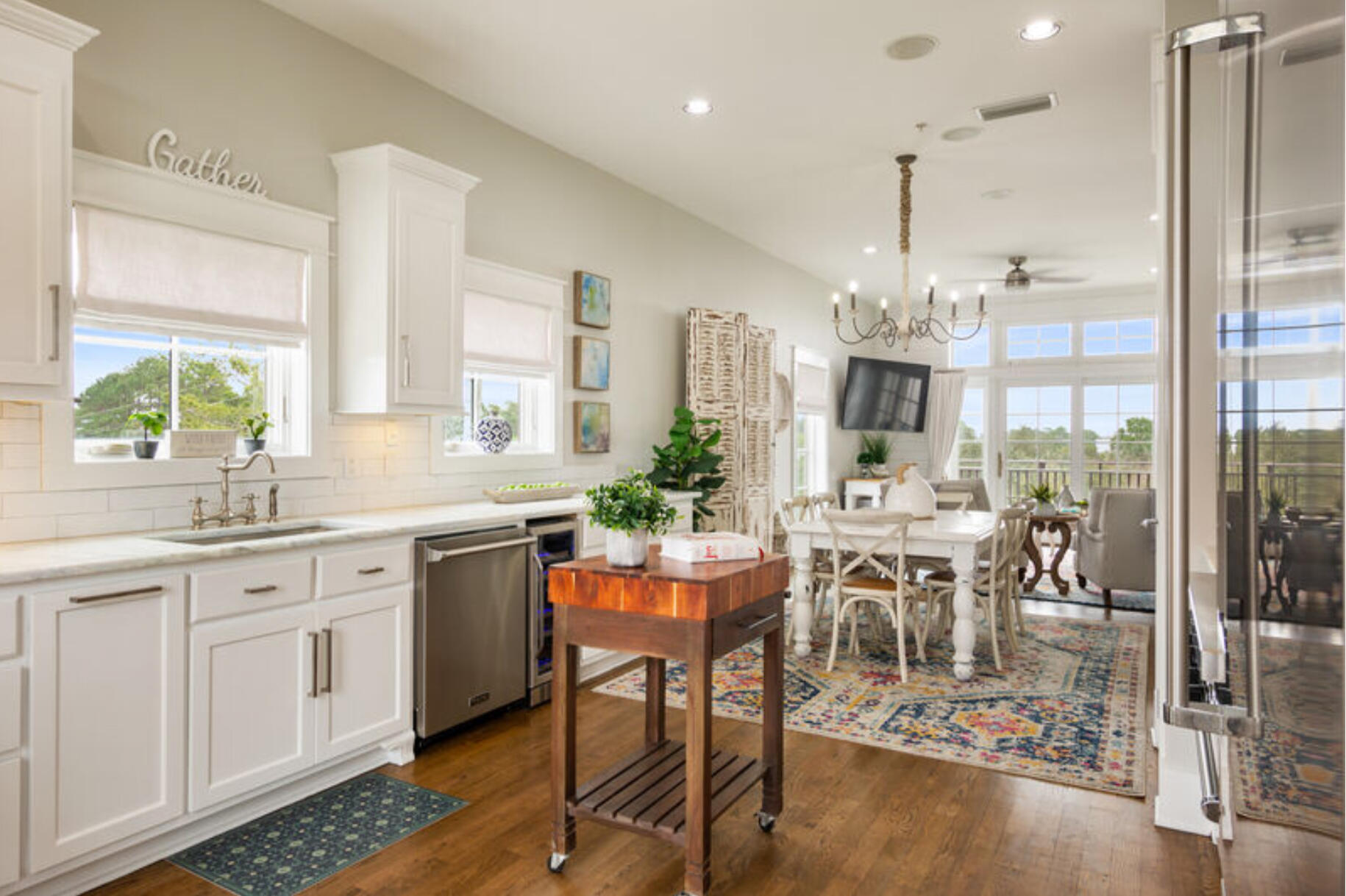 EASTERN LAKE VILLAGE - Residential