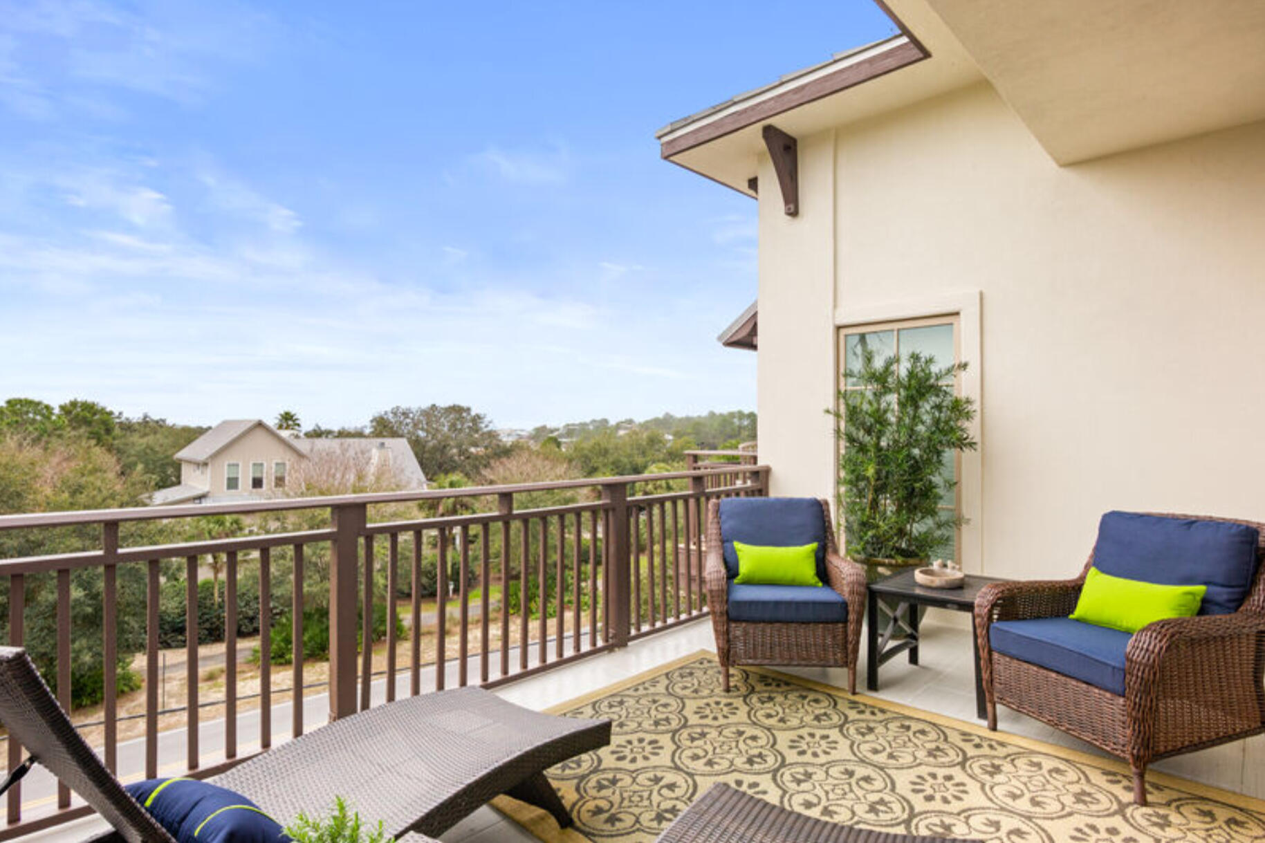 EASTERN LAKE VILLAGE - Residential