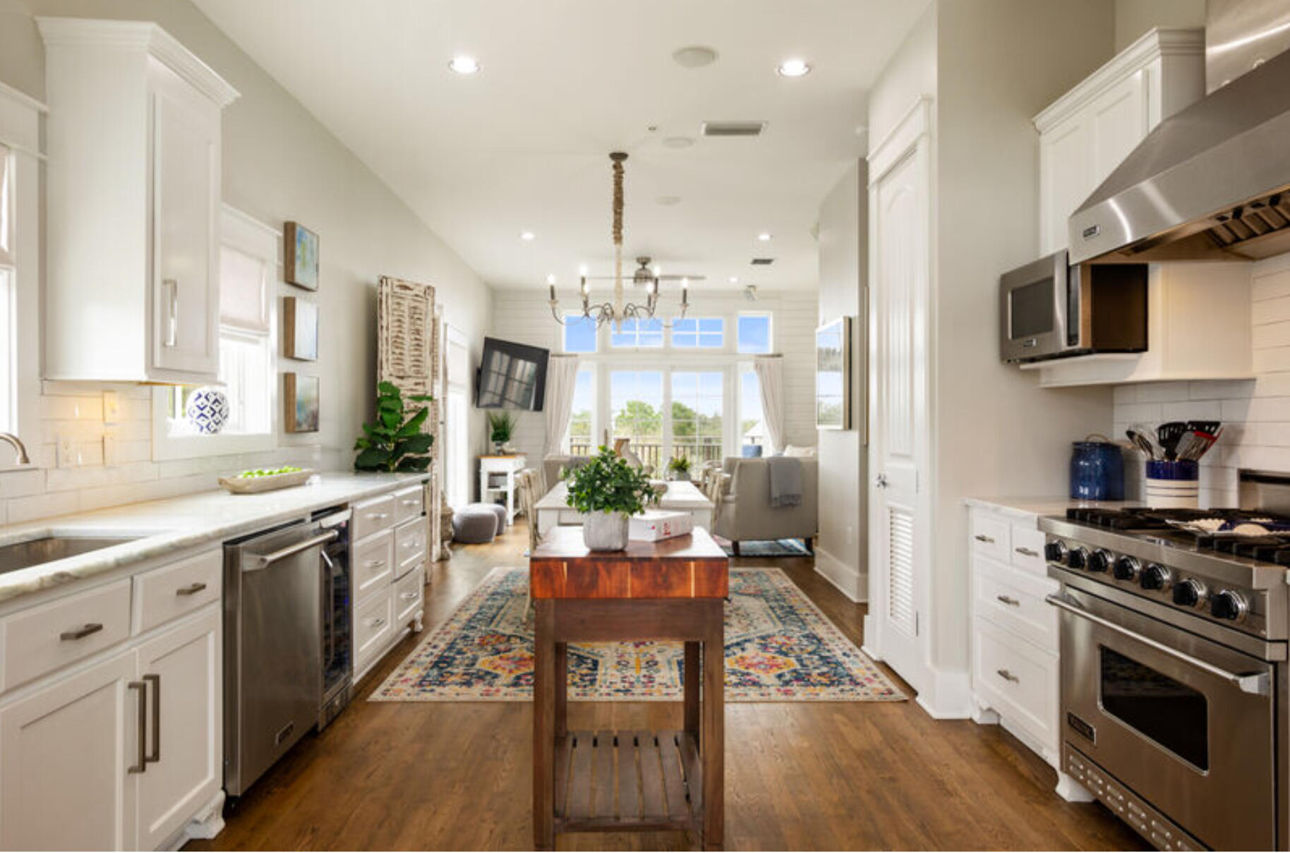 EASTERN LAKE VILLAGE - Residential