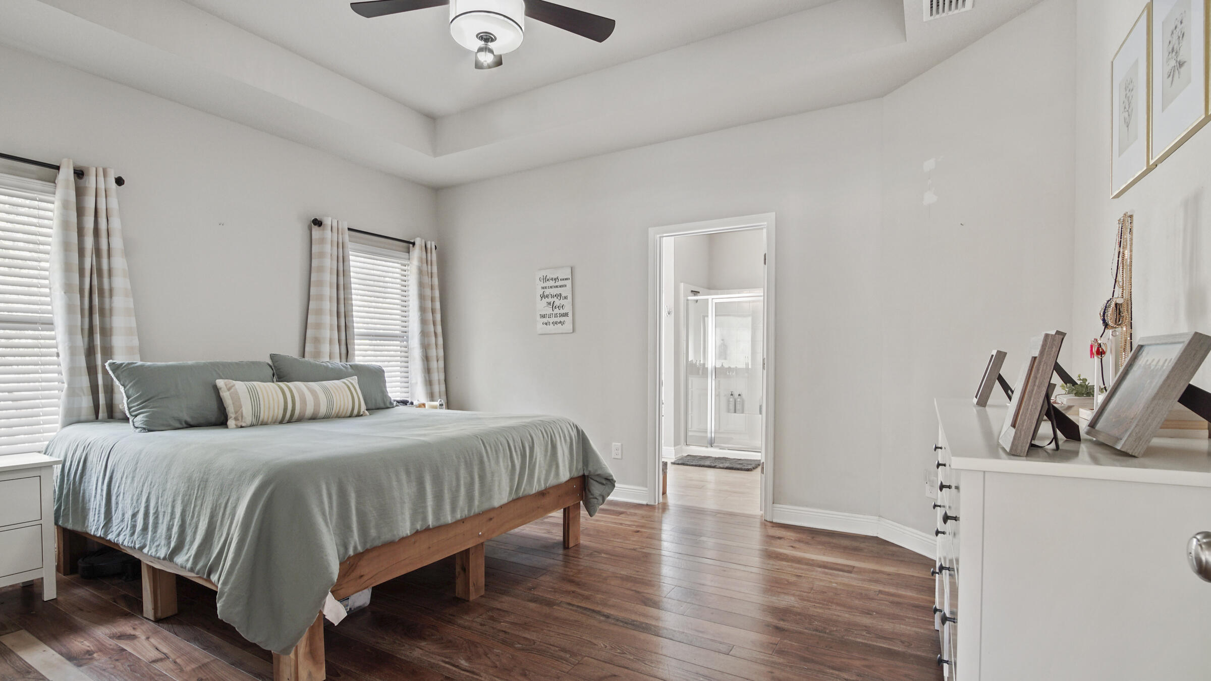 LAGRANGE LANDING - Residential