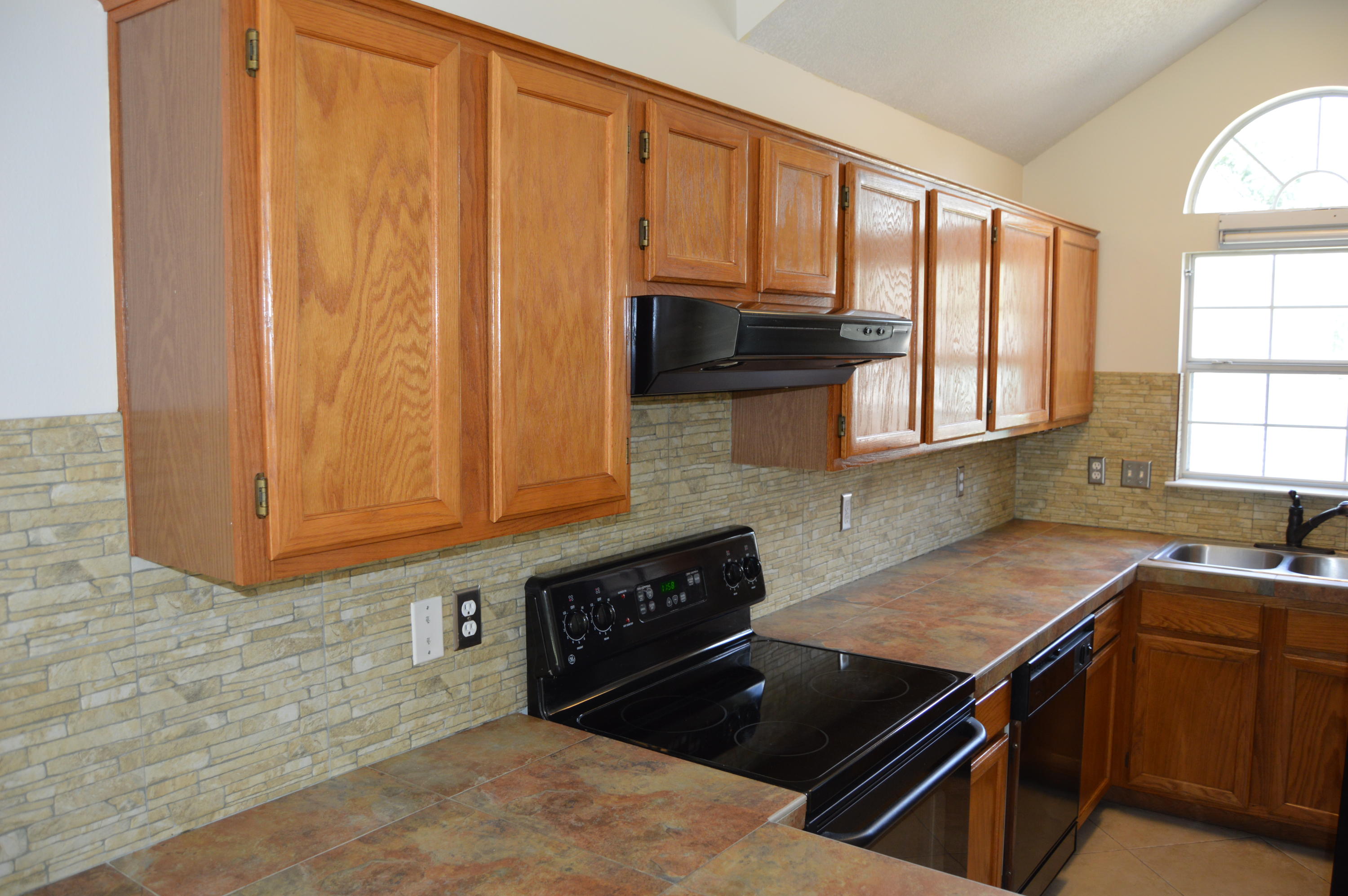 LAKE CHARLESTON - Residential